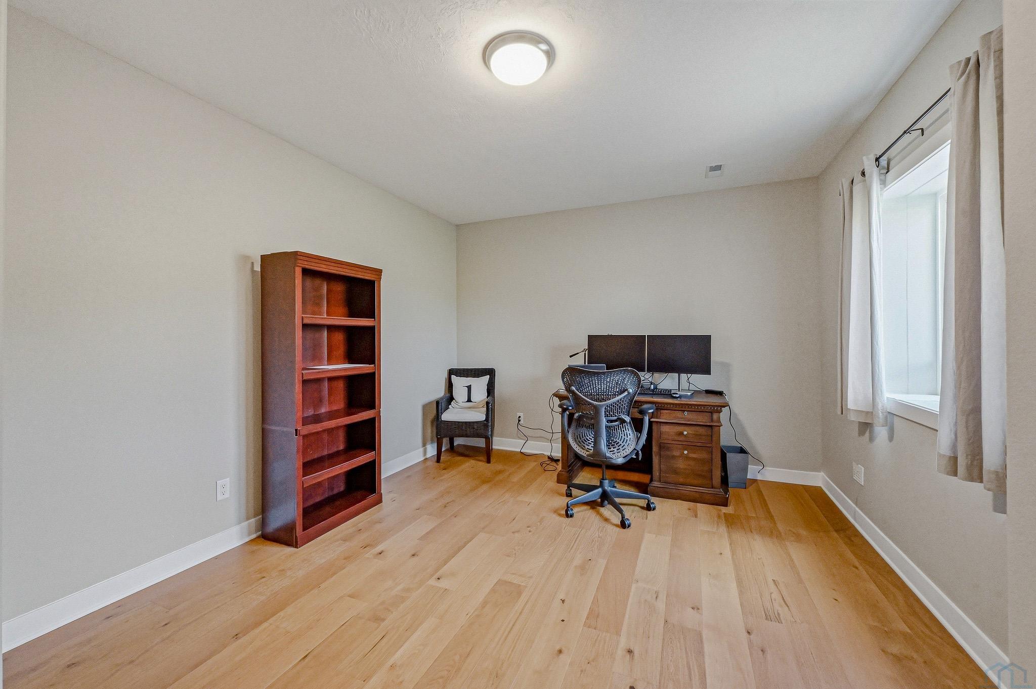 MLS #833594