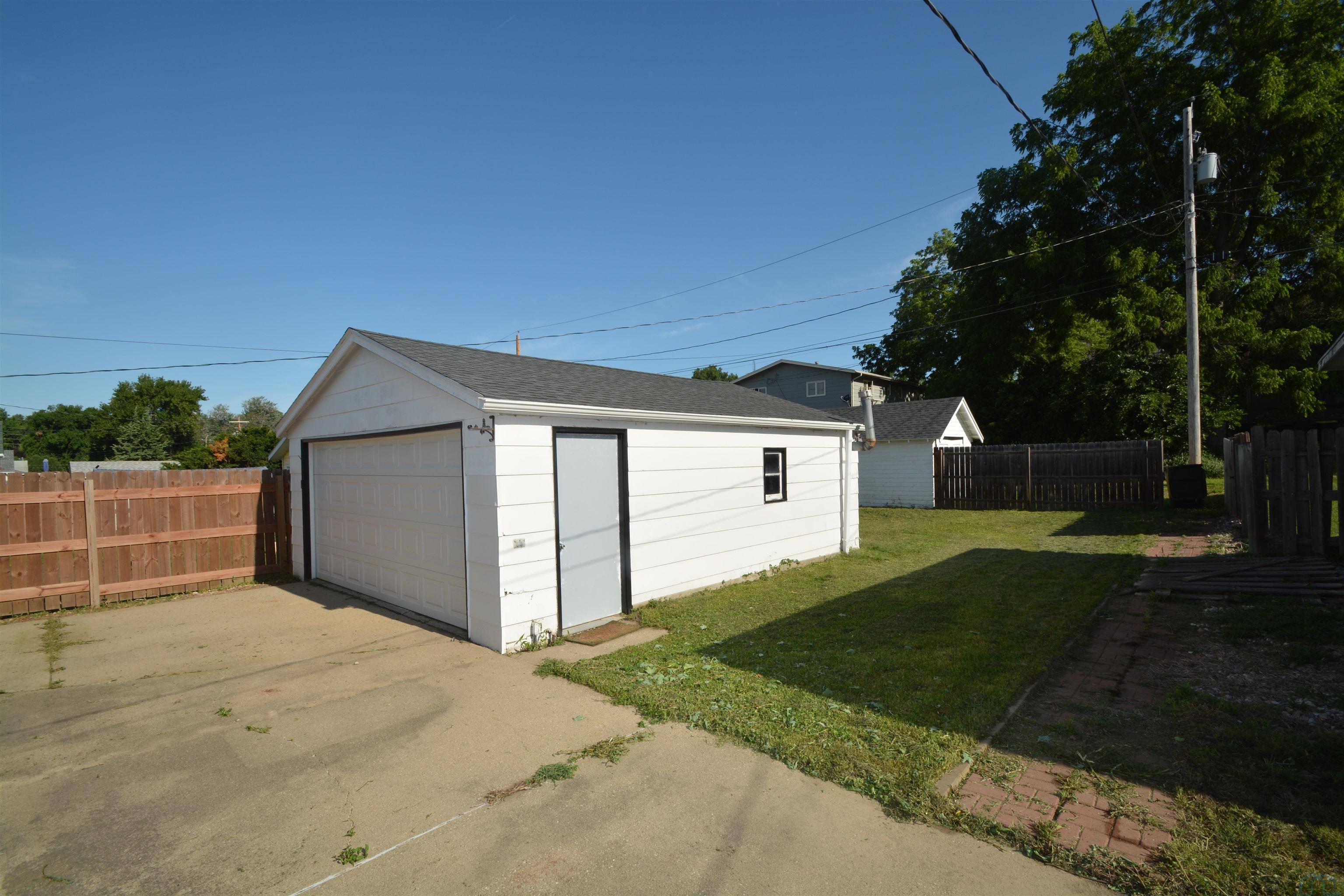 MLS #833596