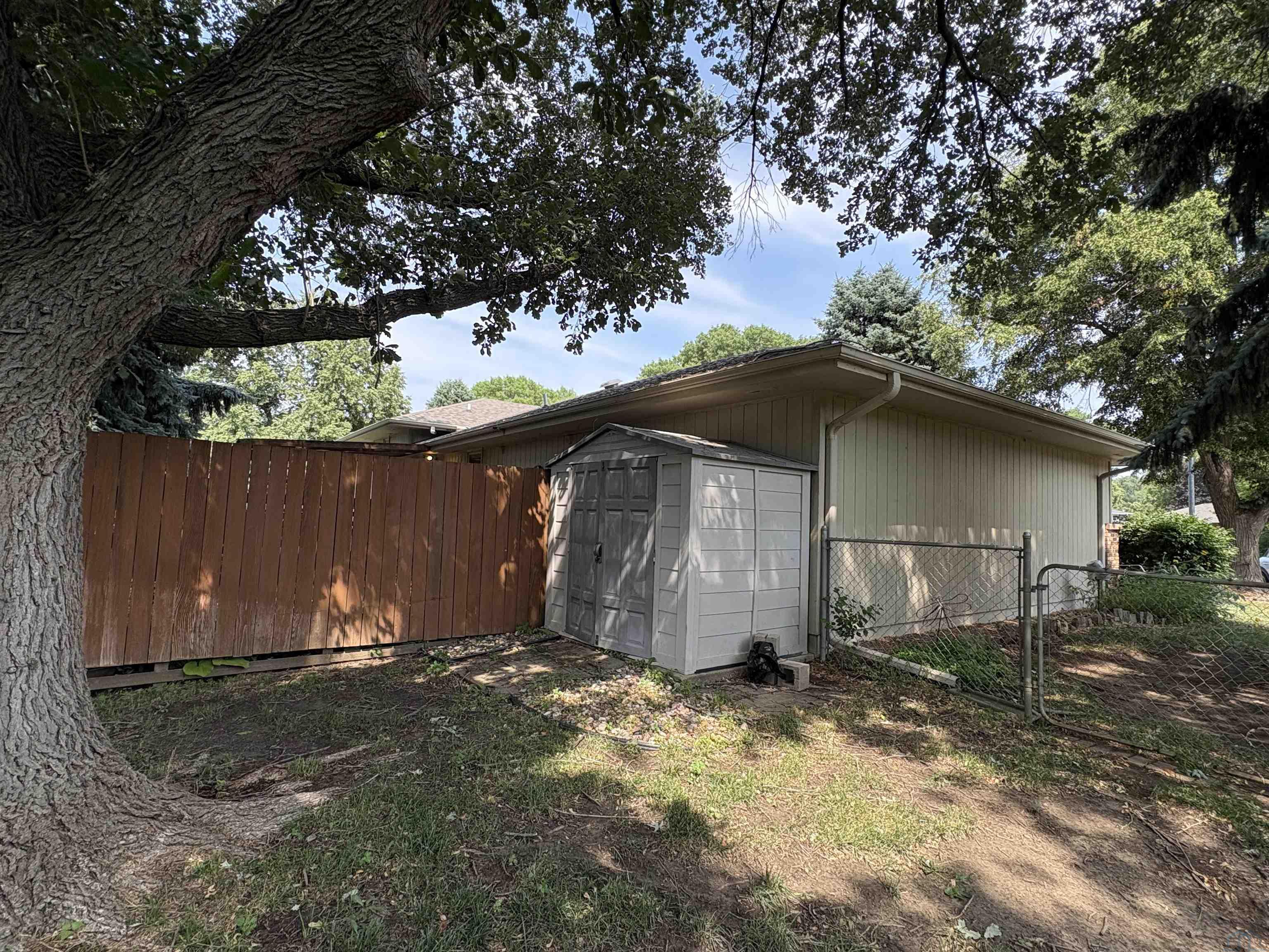 MLS #833600