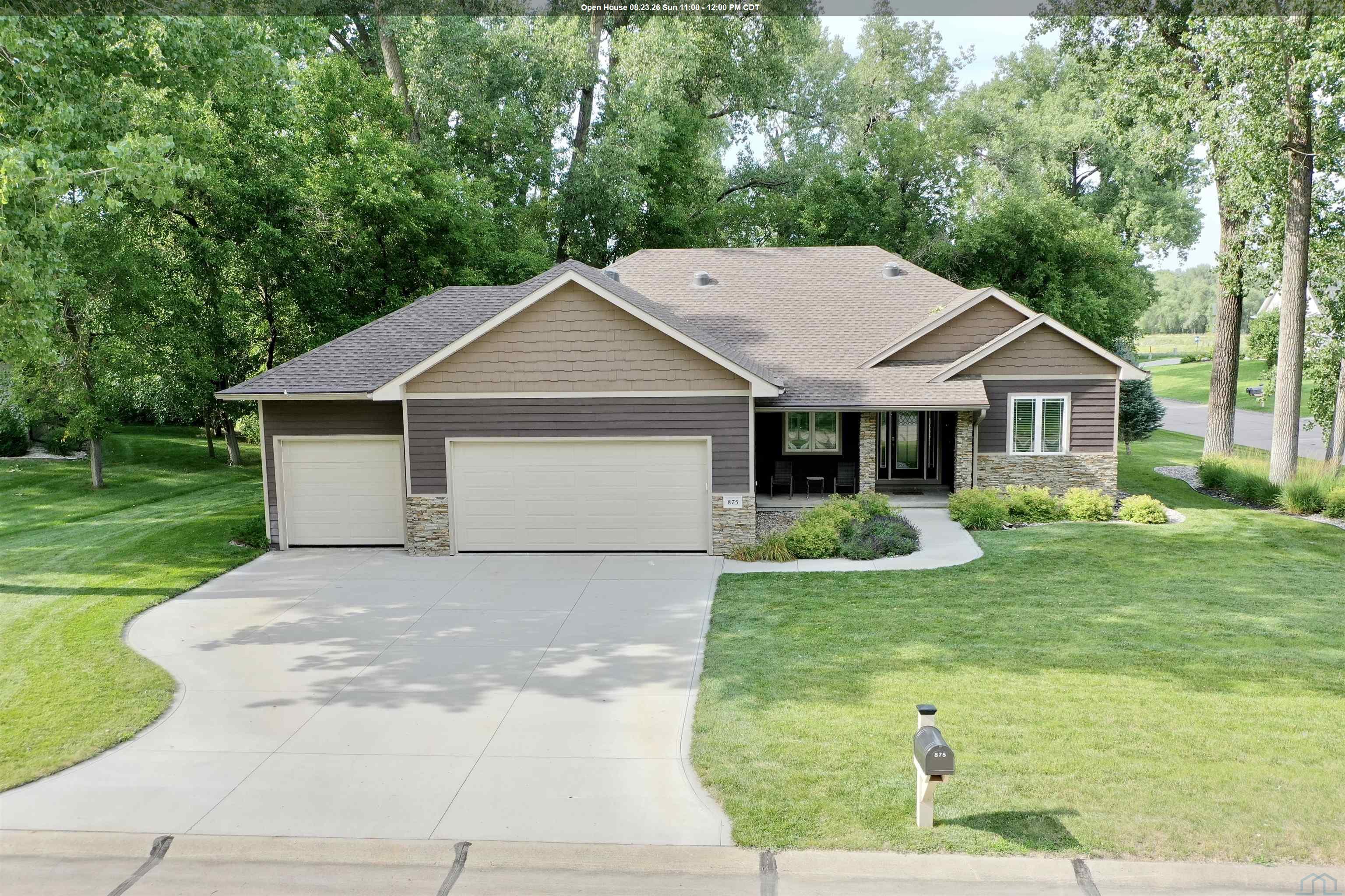 875 E Sawgrass Trail