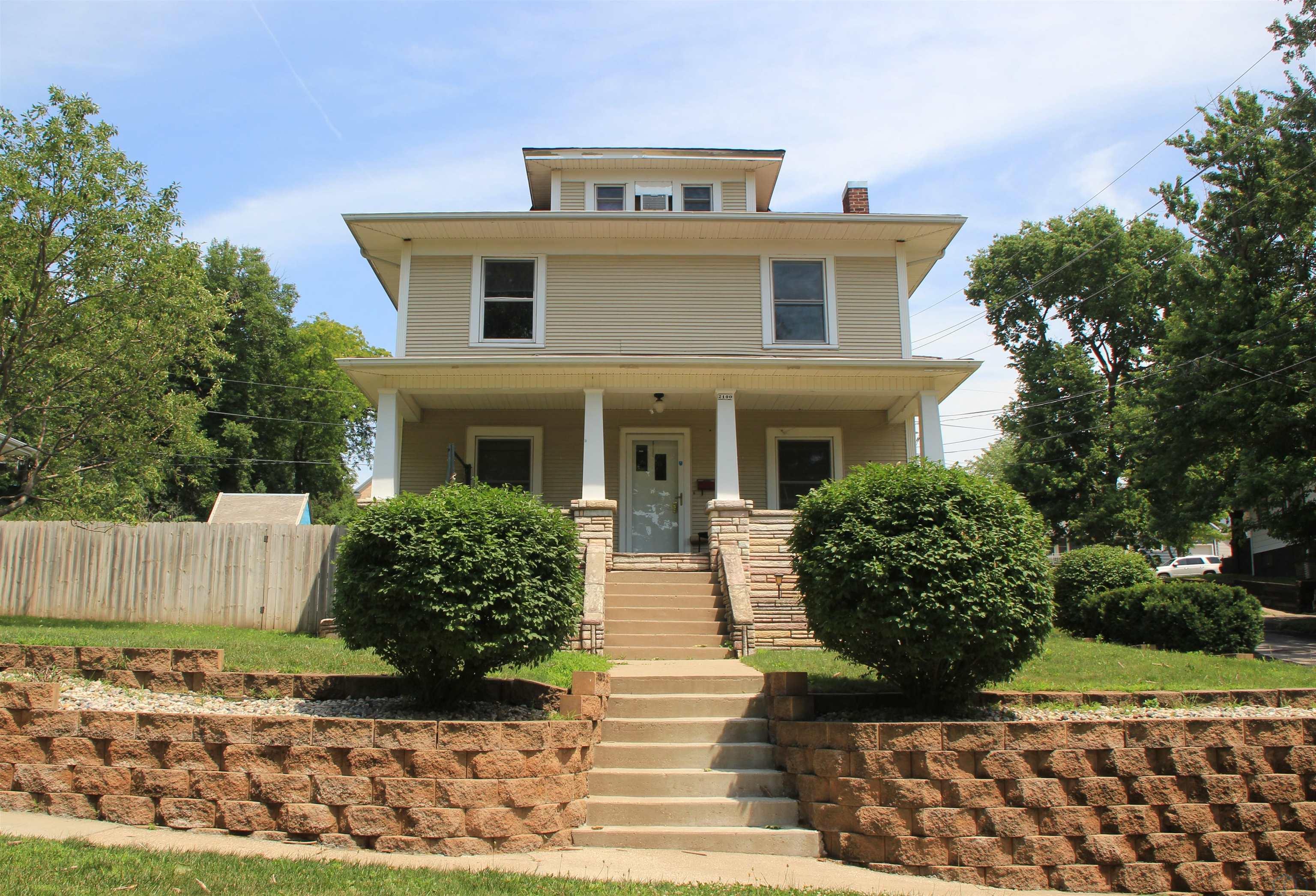 2100 Heights, Sioux City, IA 51104 