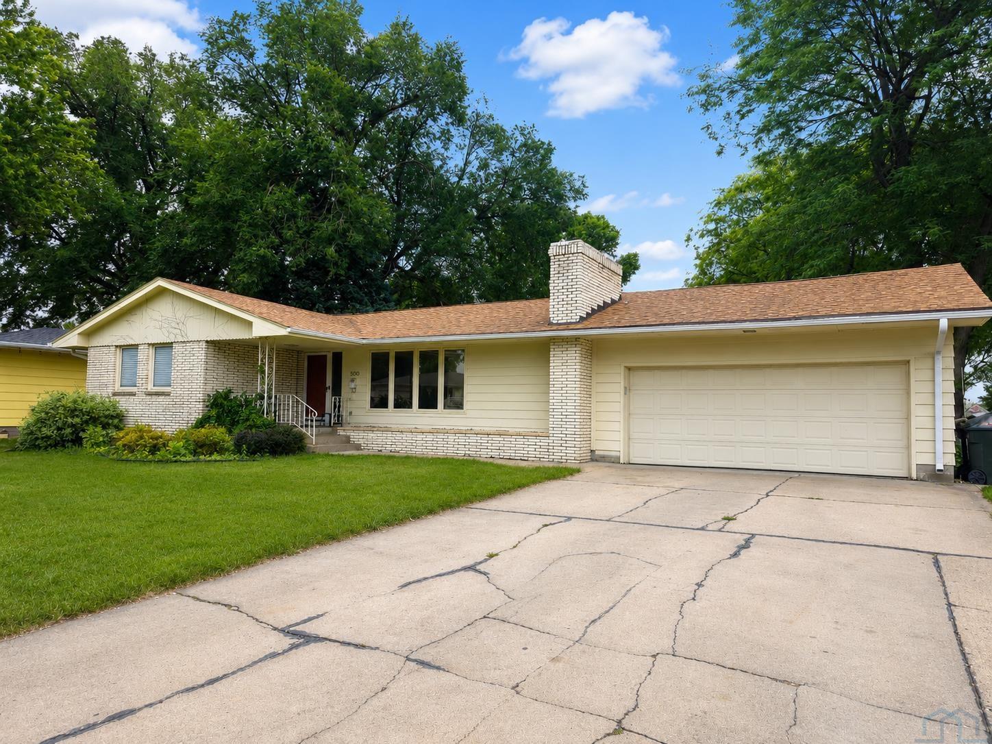 500 32nd E, South Sioux City, NE 68776 