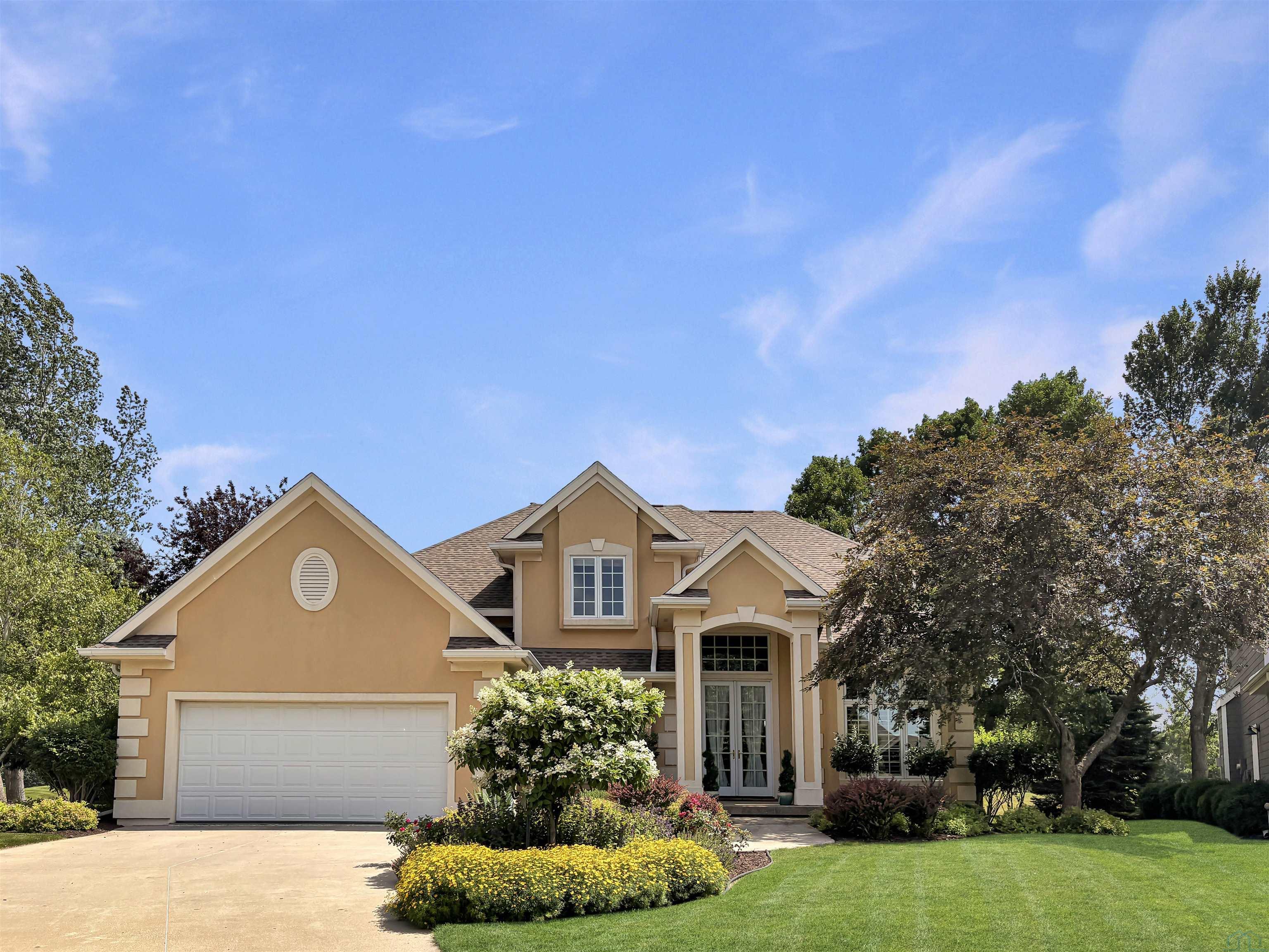 224 E Sawgrass Trl