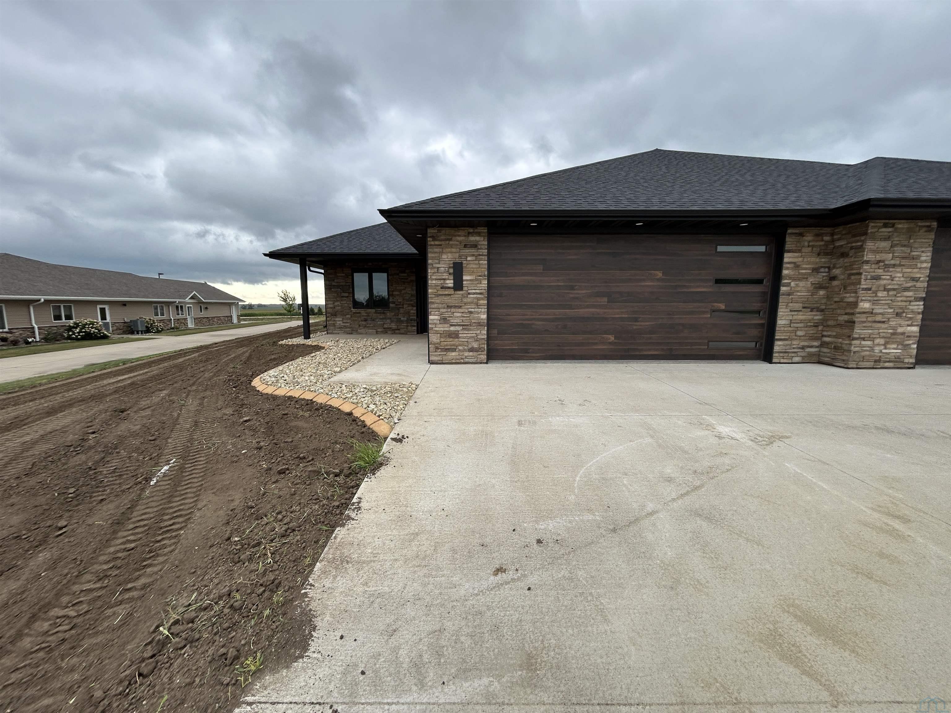 2075 Riviera RD						  						 , Sioux Center						 , IA						  51250						  