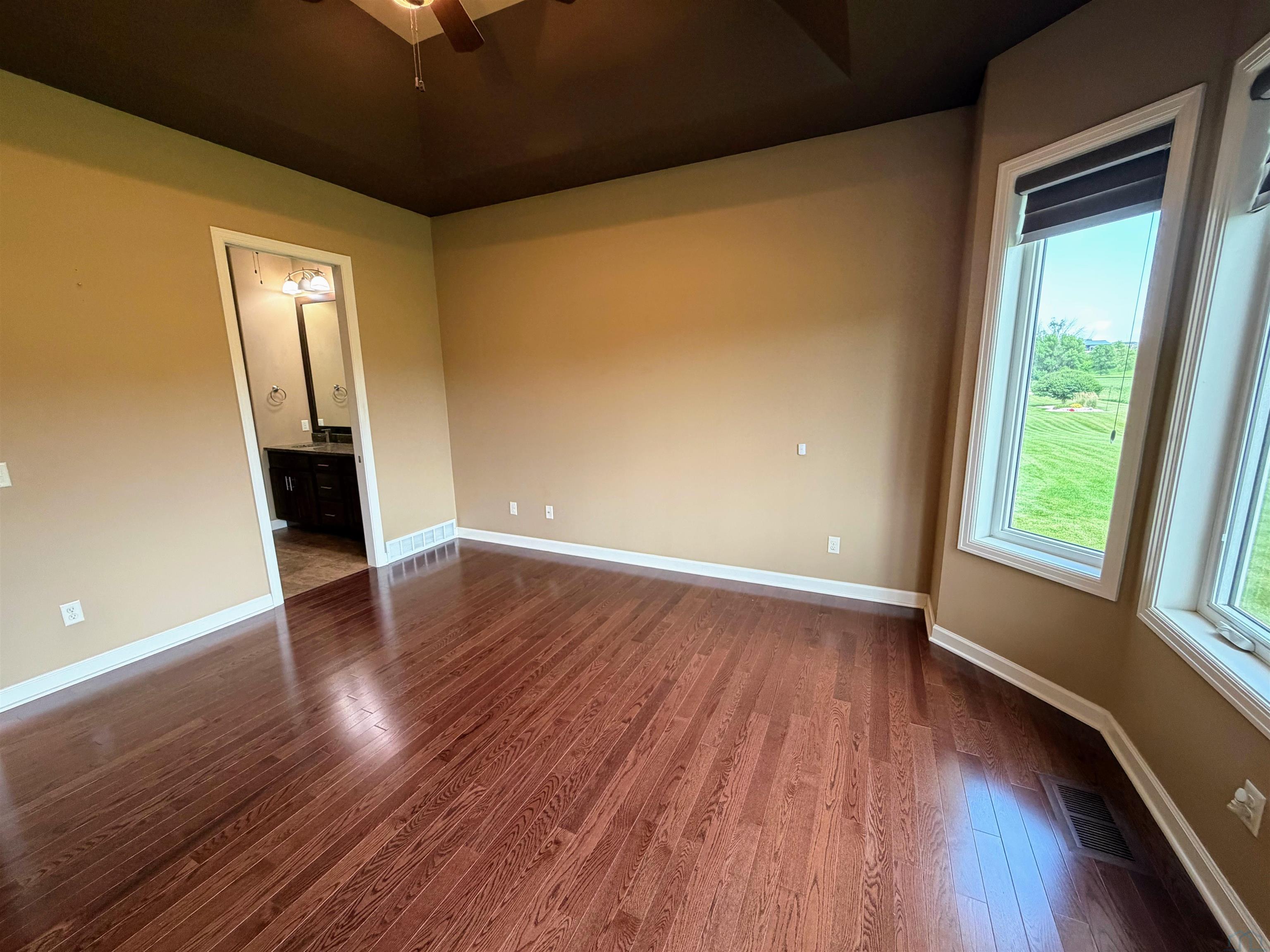 MLS #833628