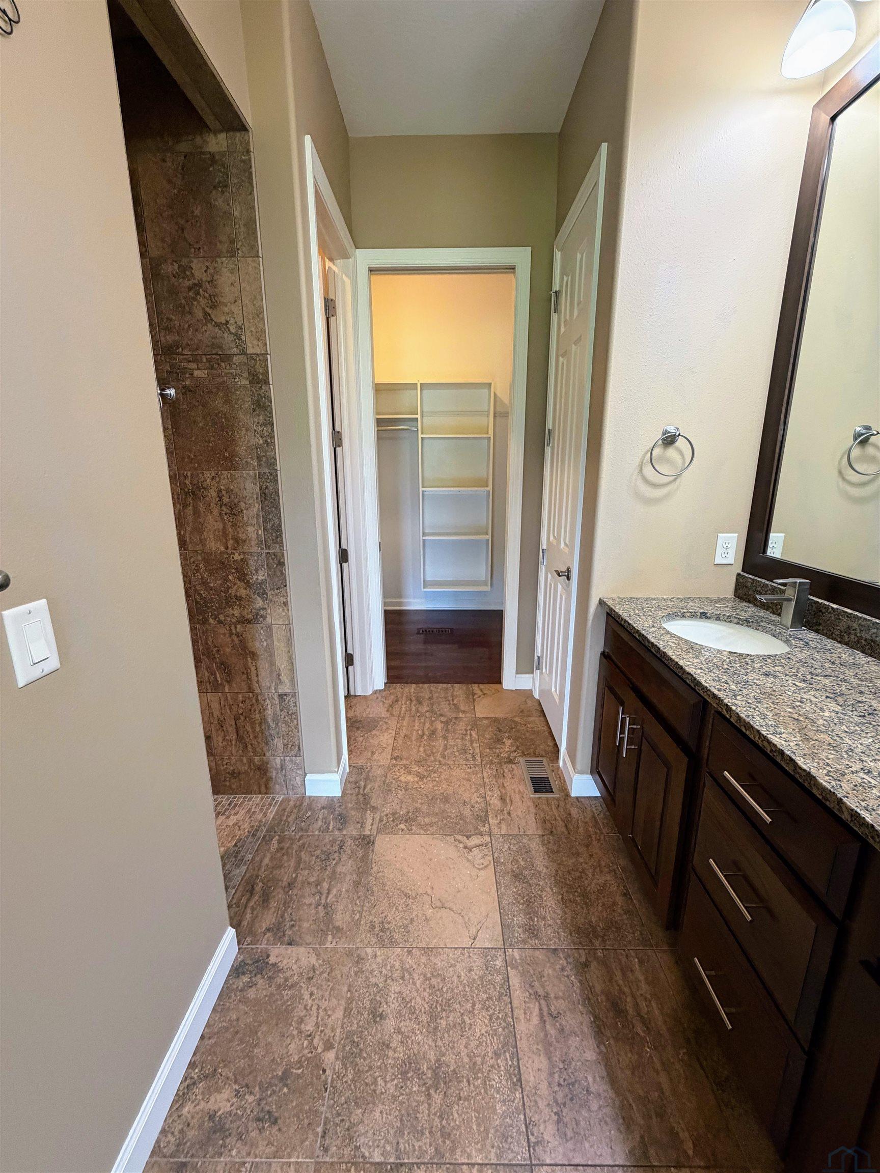 MLS #833628