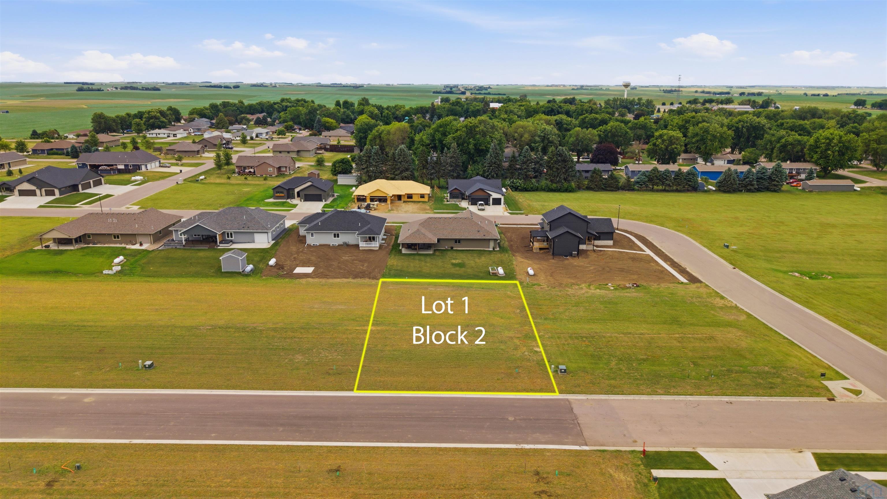1404 Castle St, Larchwood, IA 51241 
