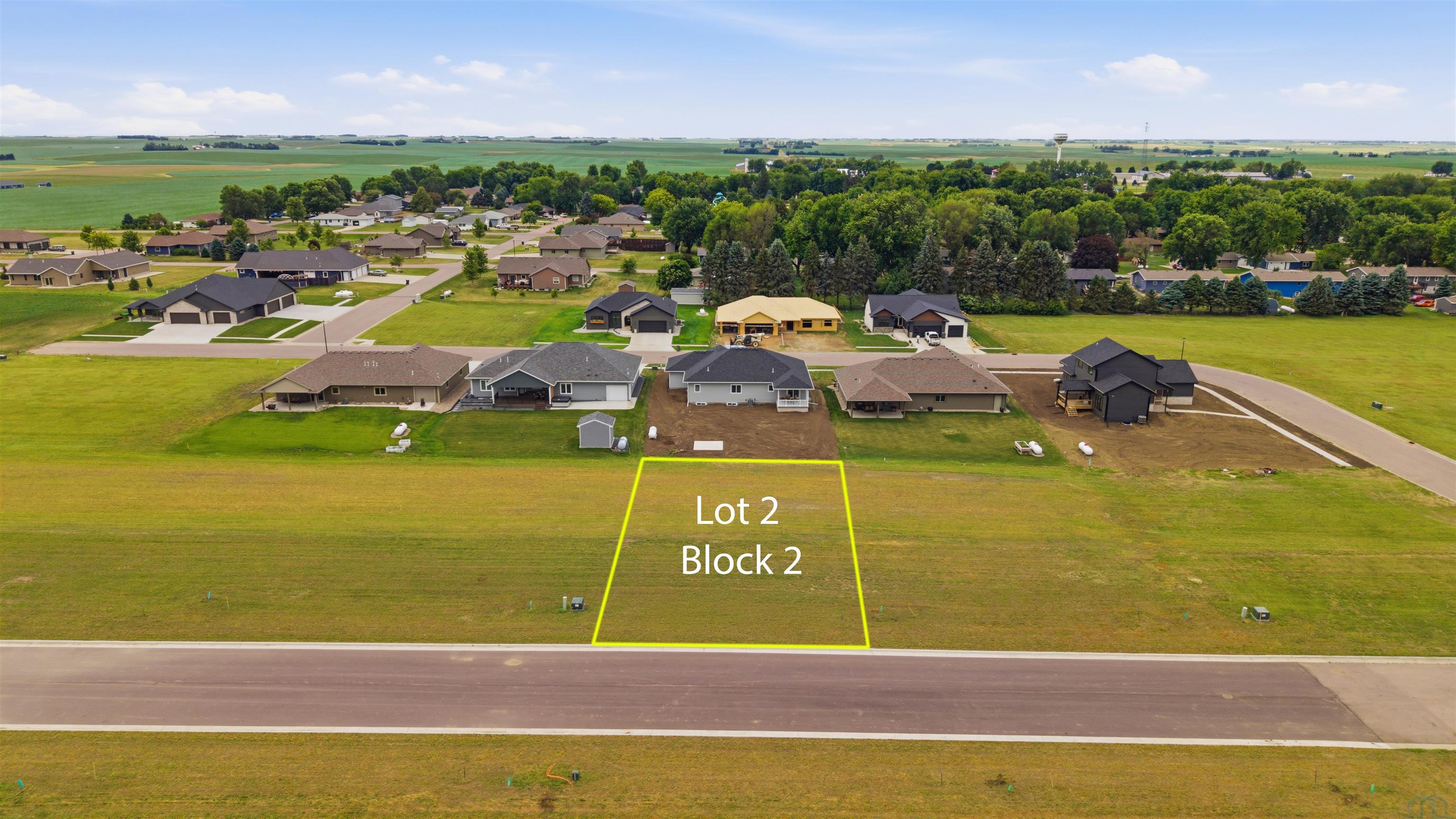 1406 Castle St, Larchwood, IA 51241 