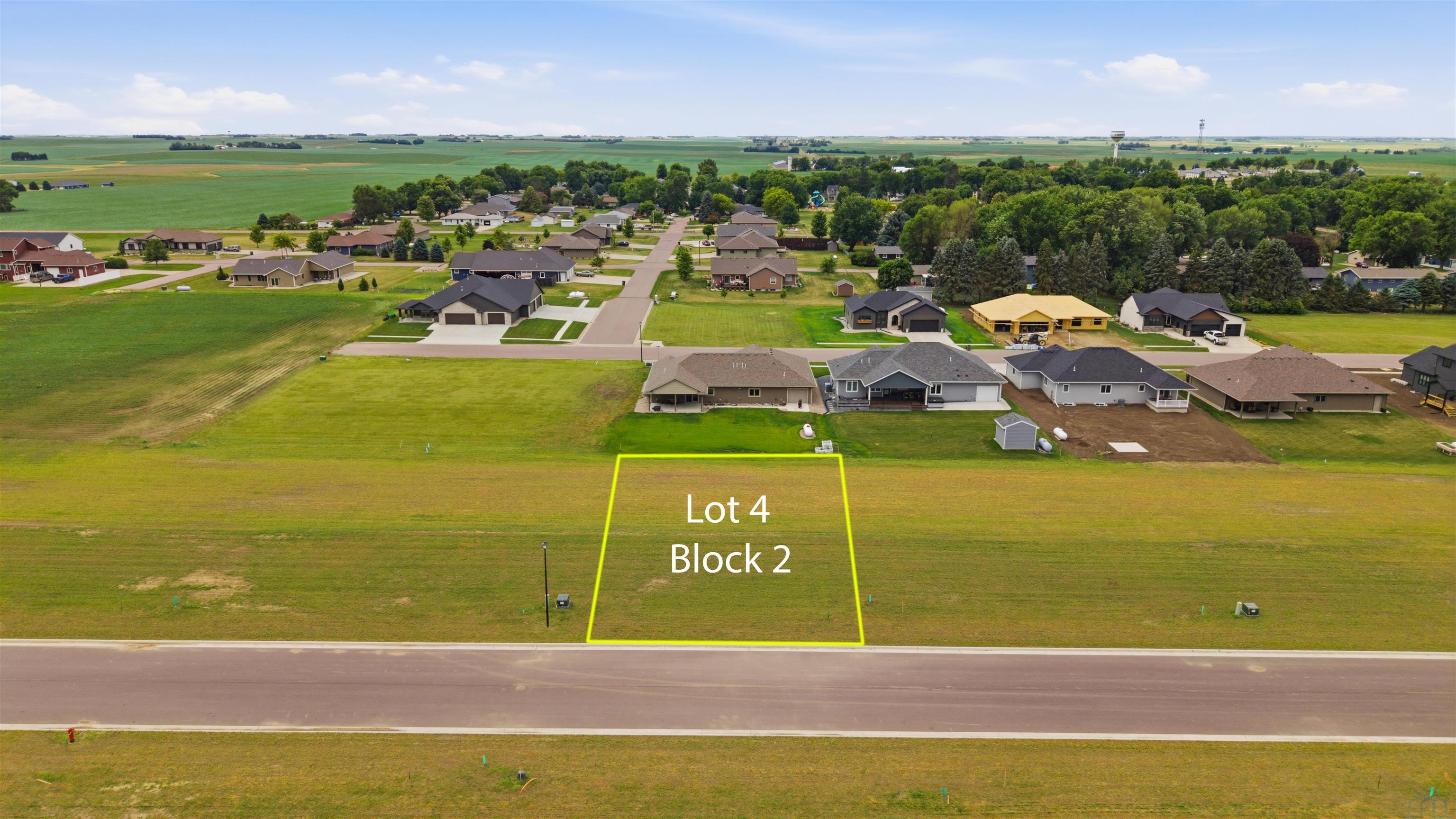1410 Castle St, Larchwood, IA 51241 