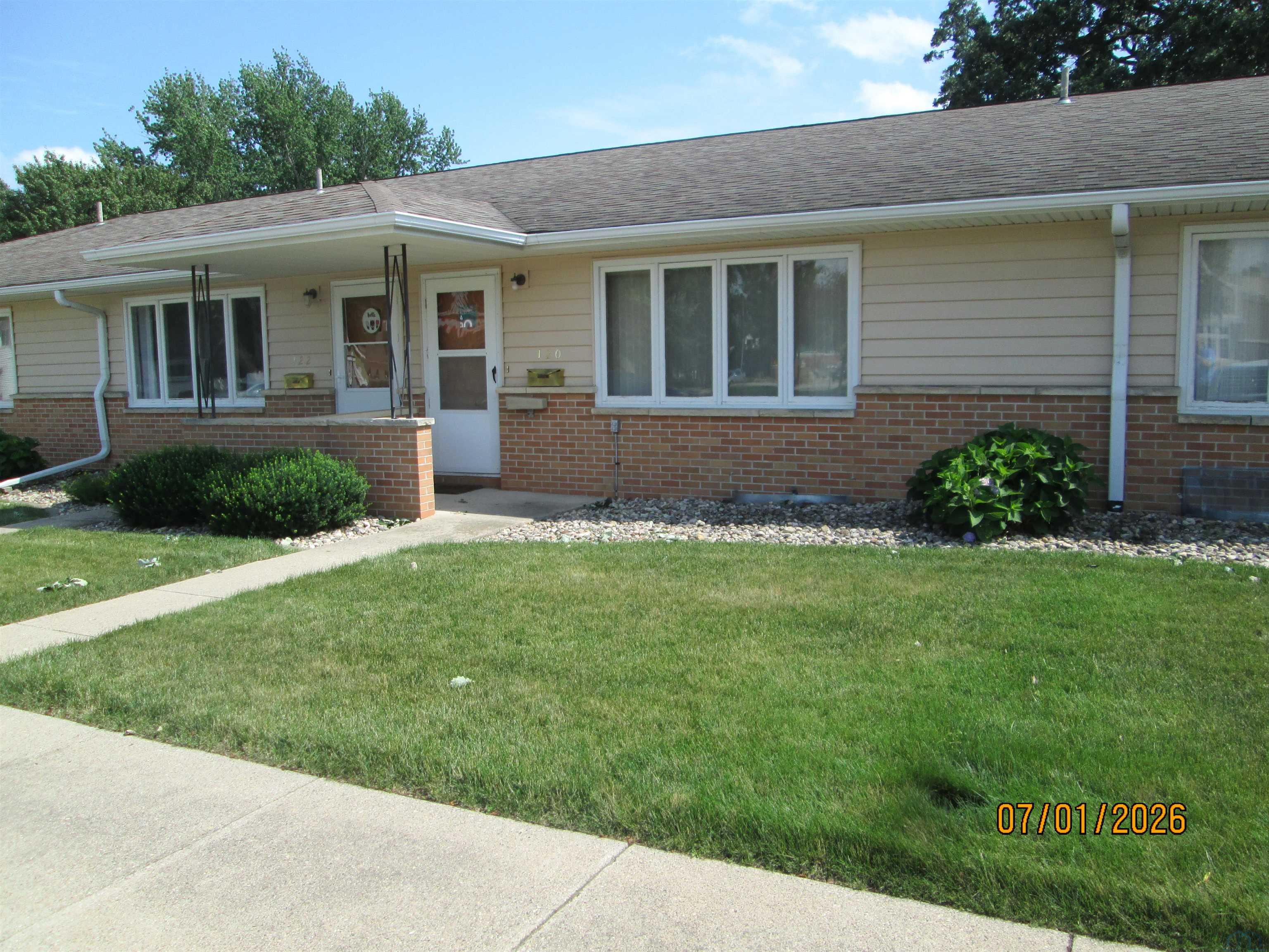 120 3rd Street SE, Orange City, IA 51041- 