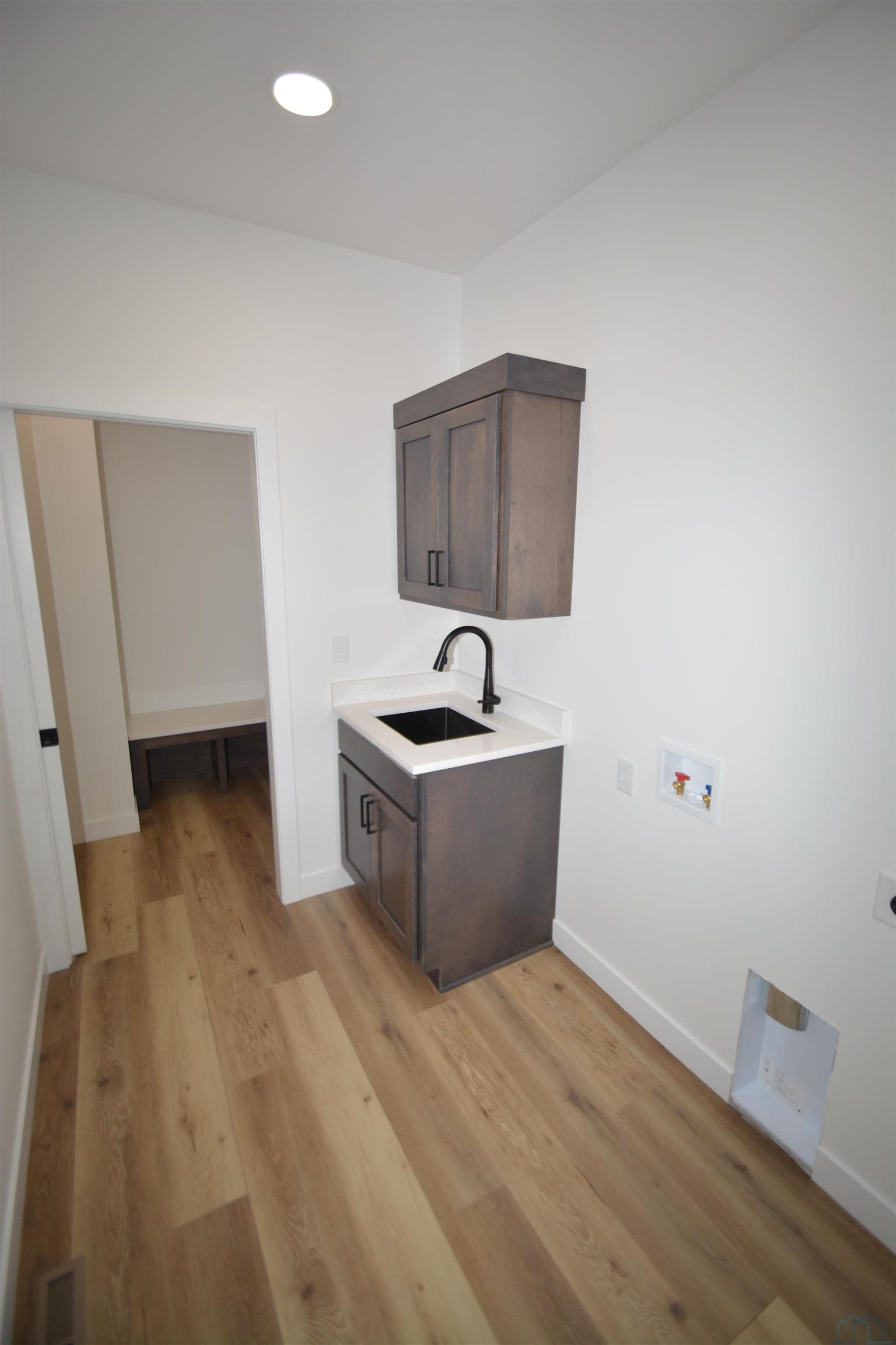 MLS #833658