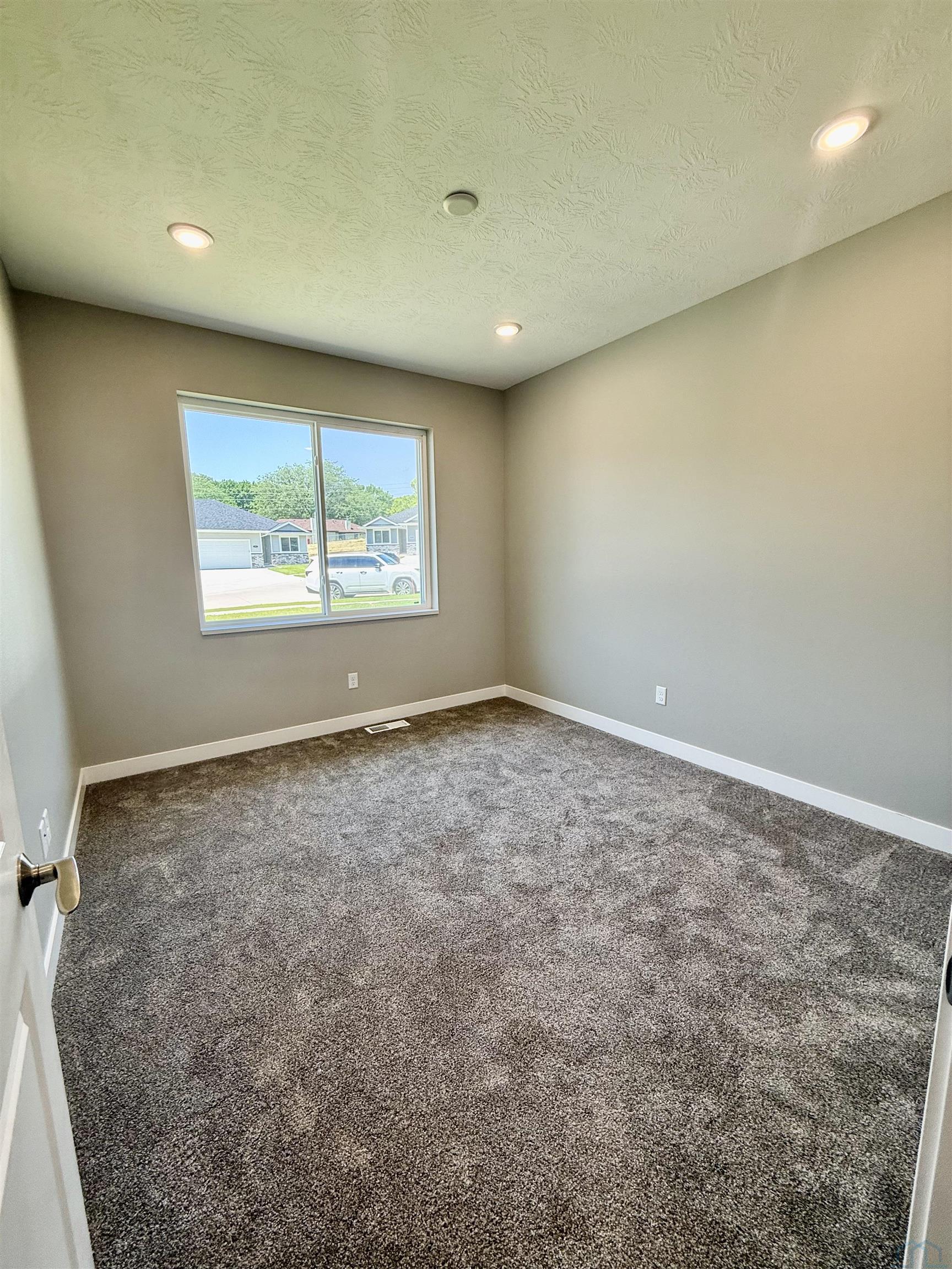 MLS #833661