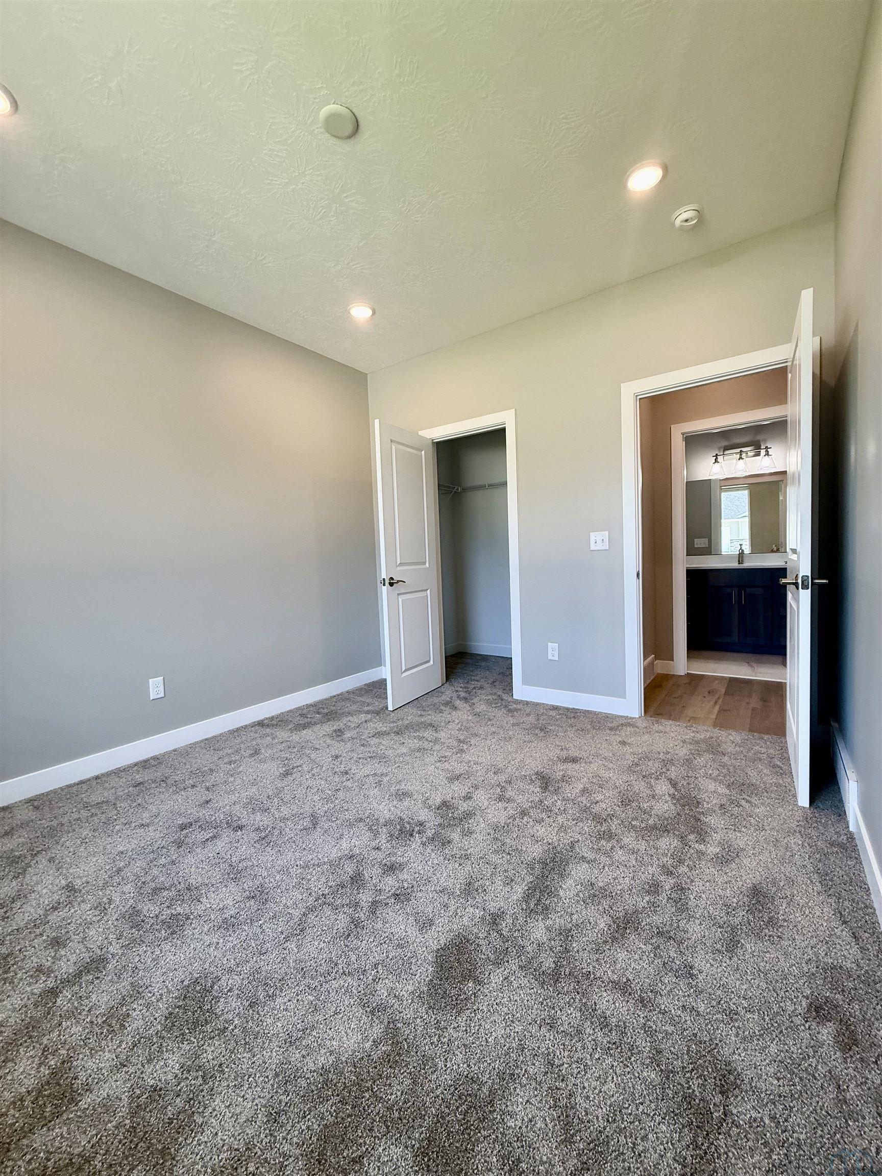 MLS #833661