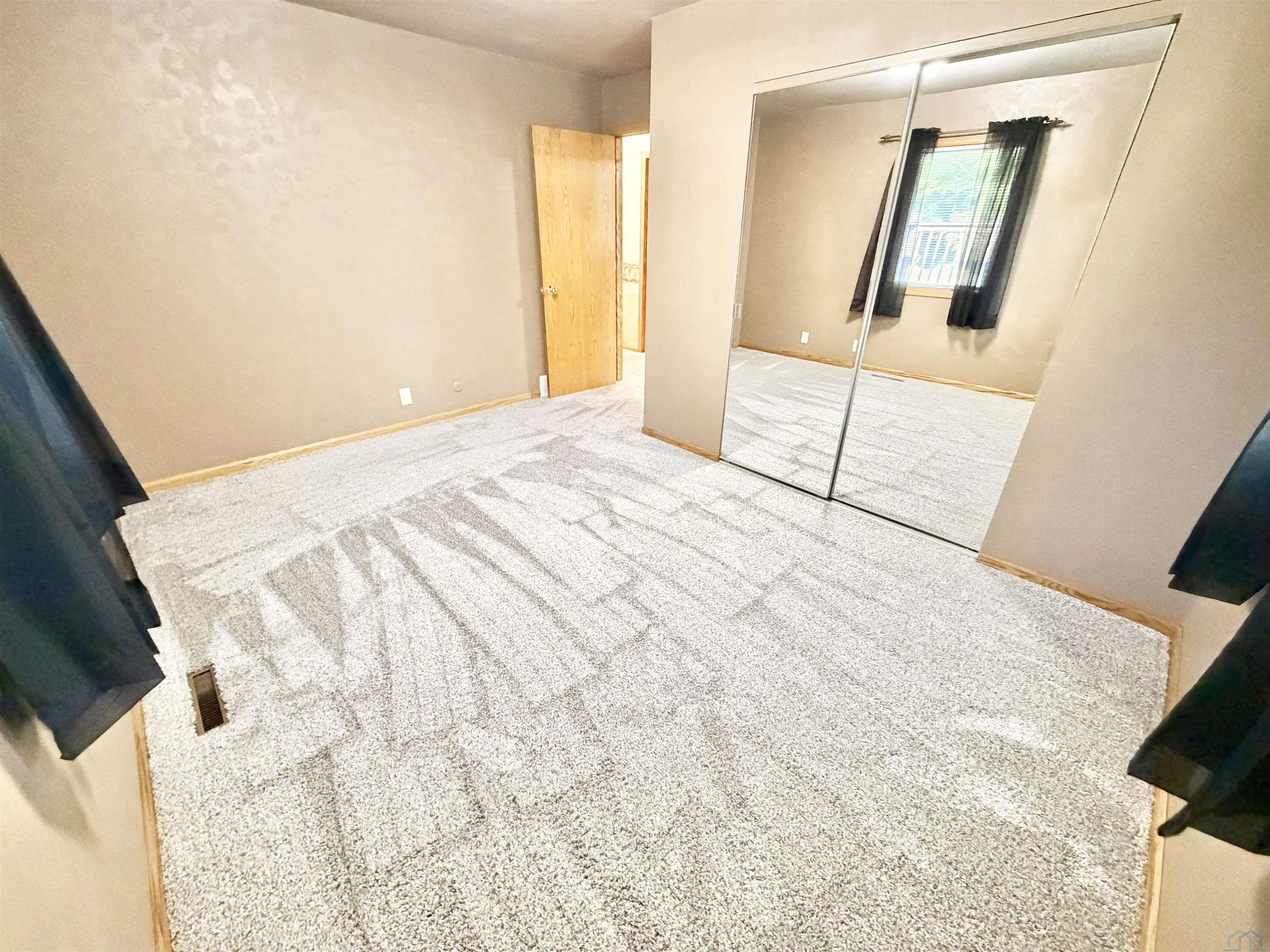 MLS #833669