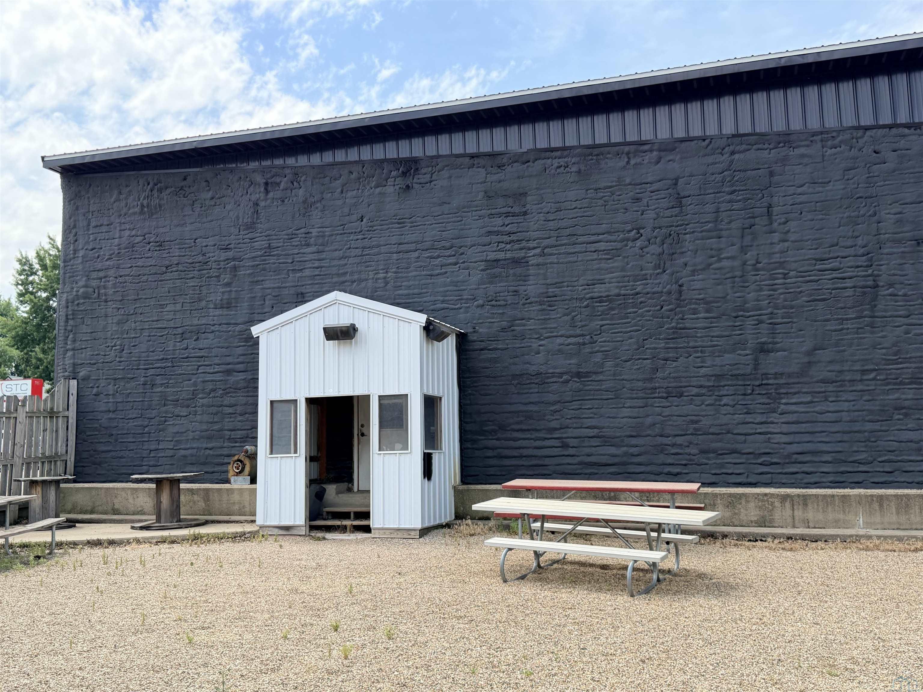 MLS #833673