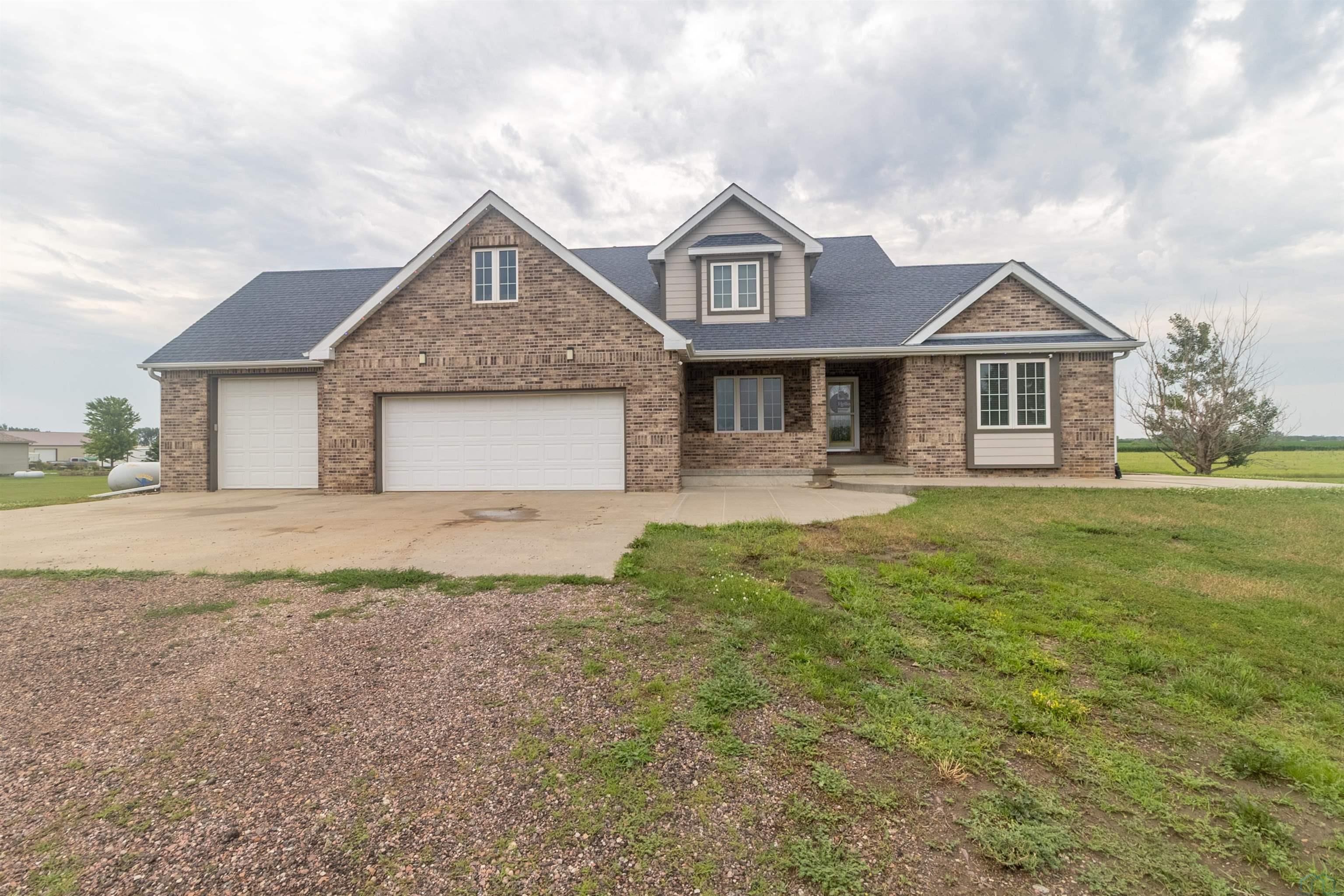 3090 Cass Ave, Salix, IA 51052 