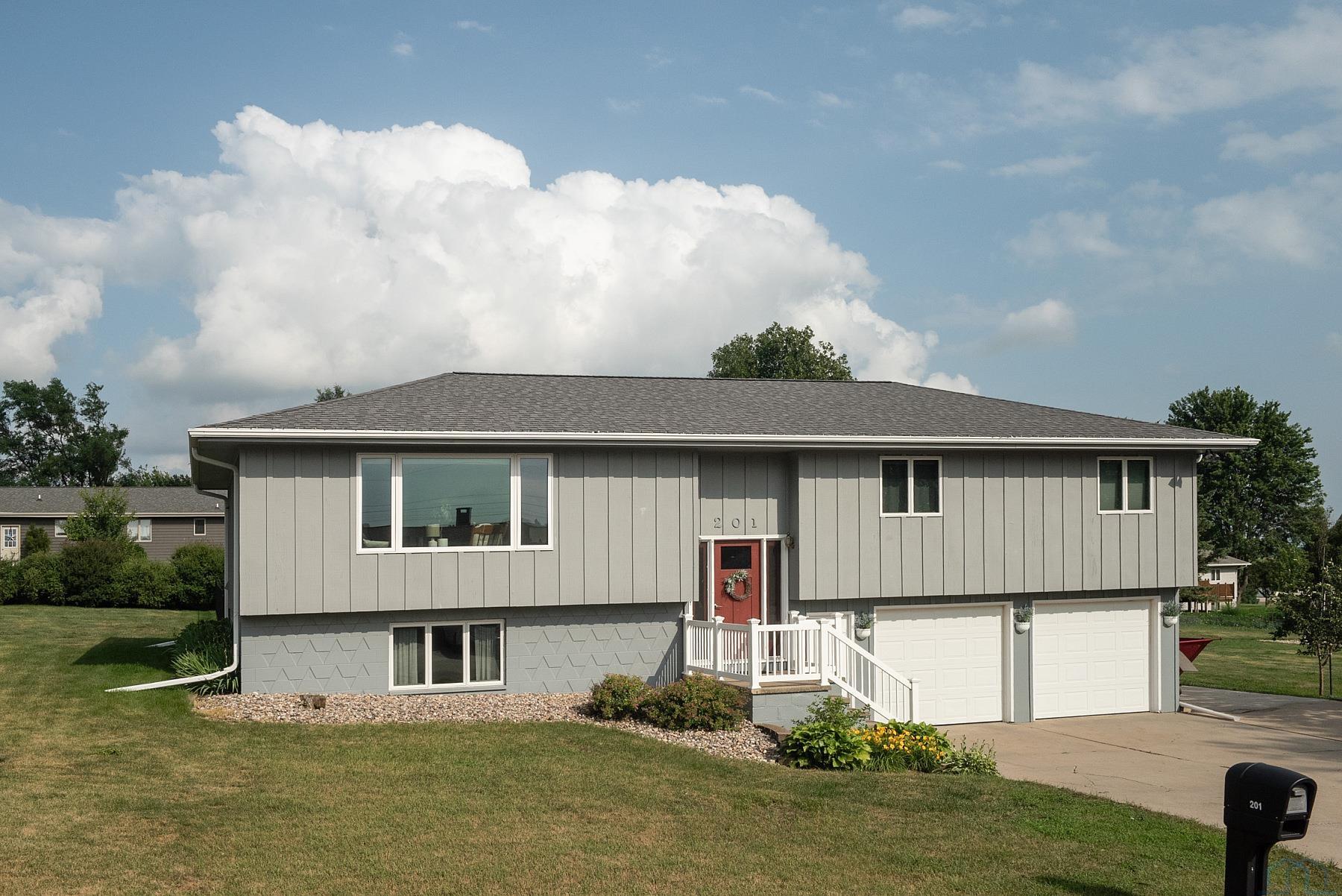 201 CAMBIER DR						  						 , Alton						 , IA						  51003						  
