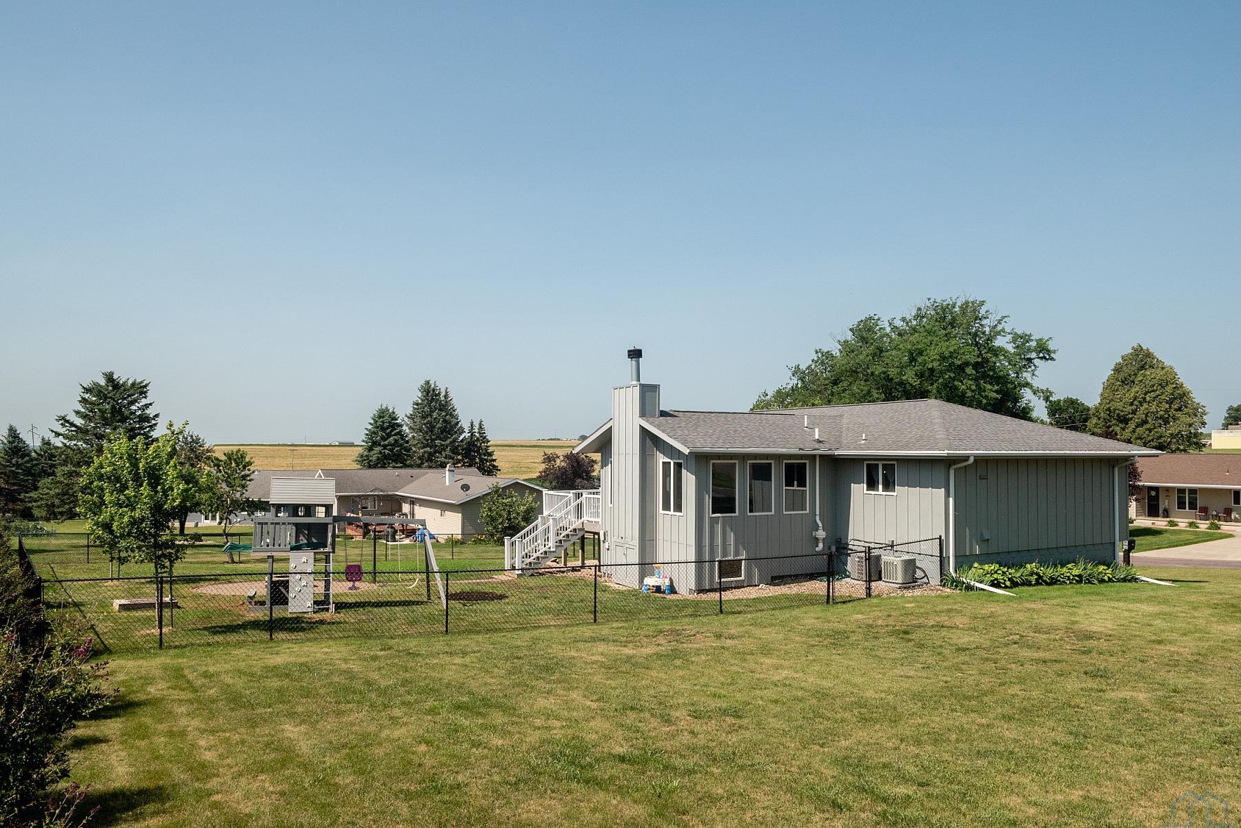MLS #833676