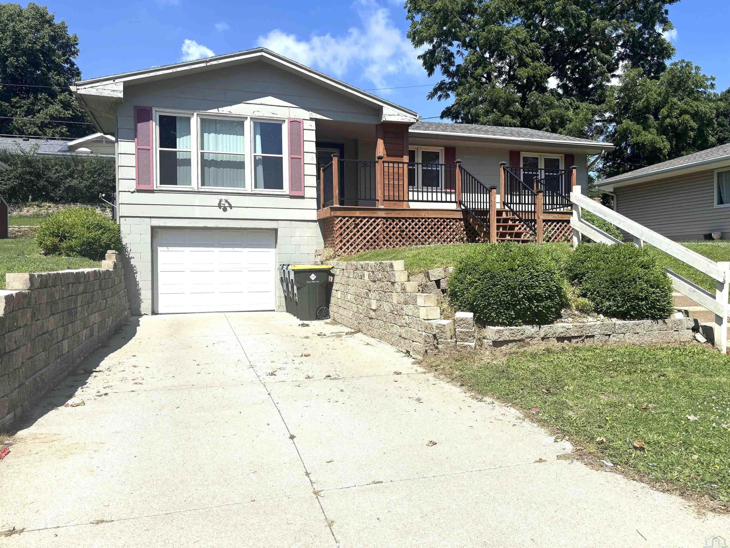 2617 S Magnolia, Sioux City, IA 51106 