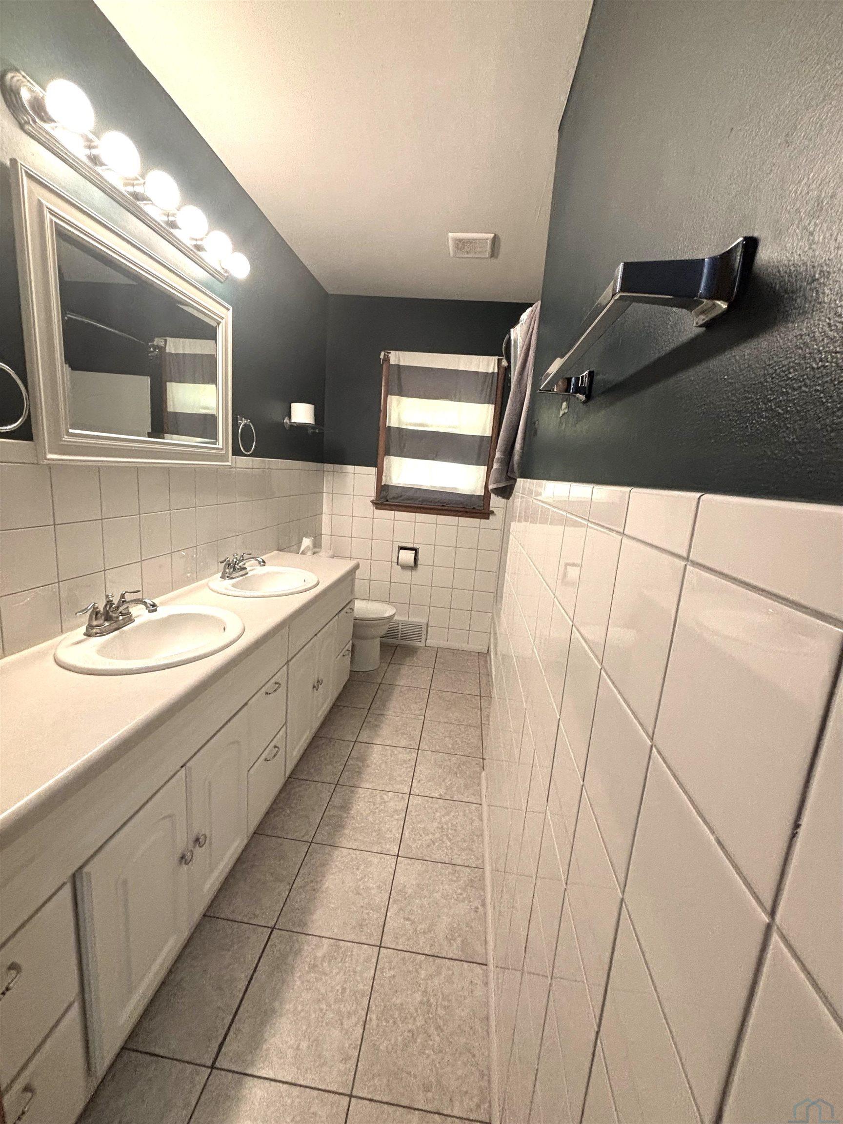 MLS #833693