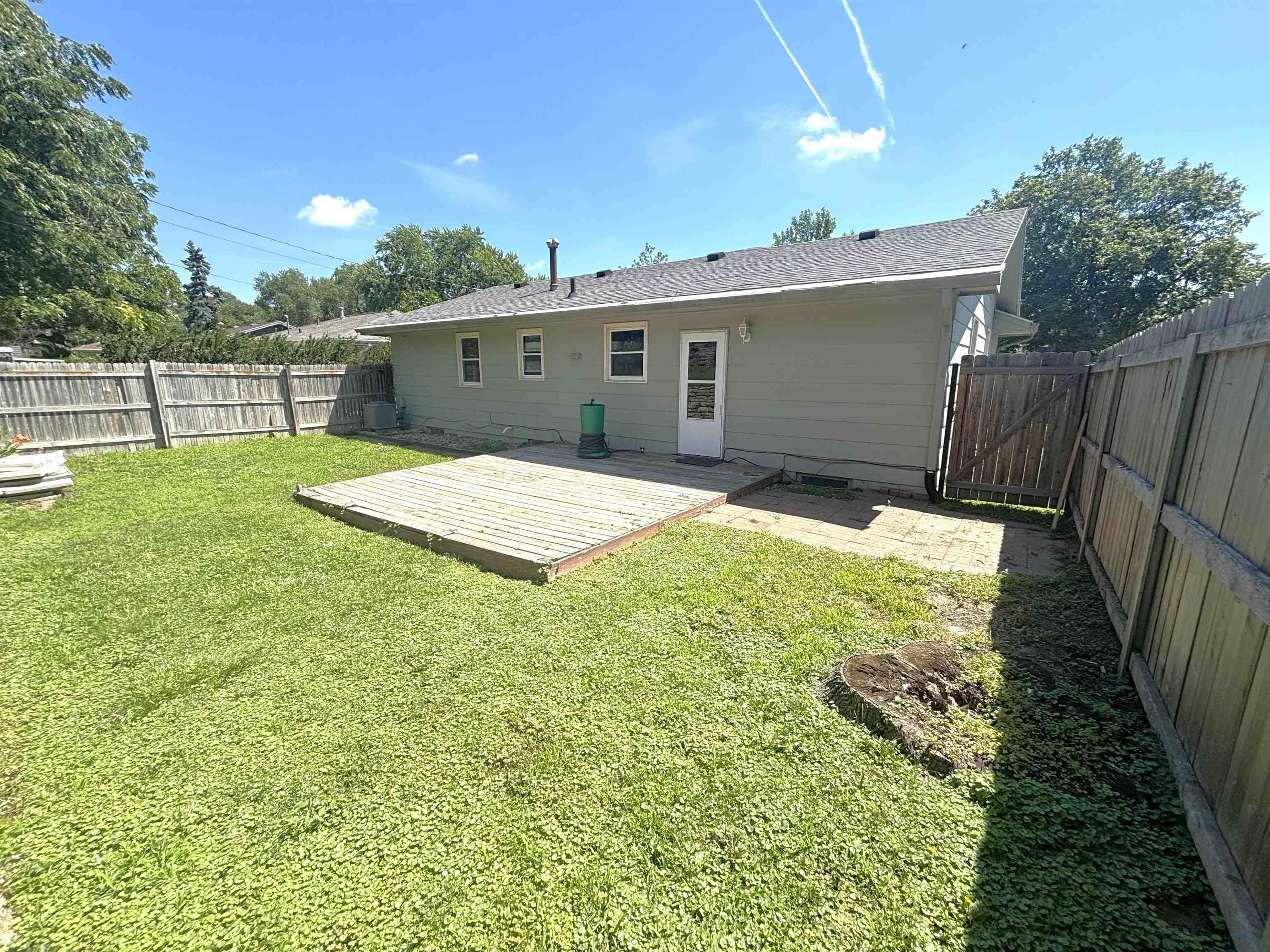 MLS #833693