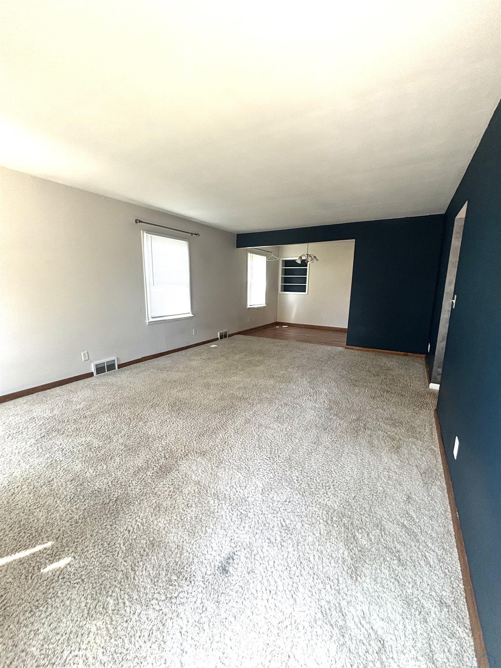 MLS #833693