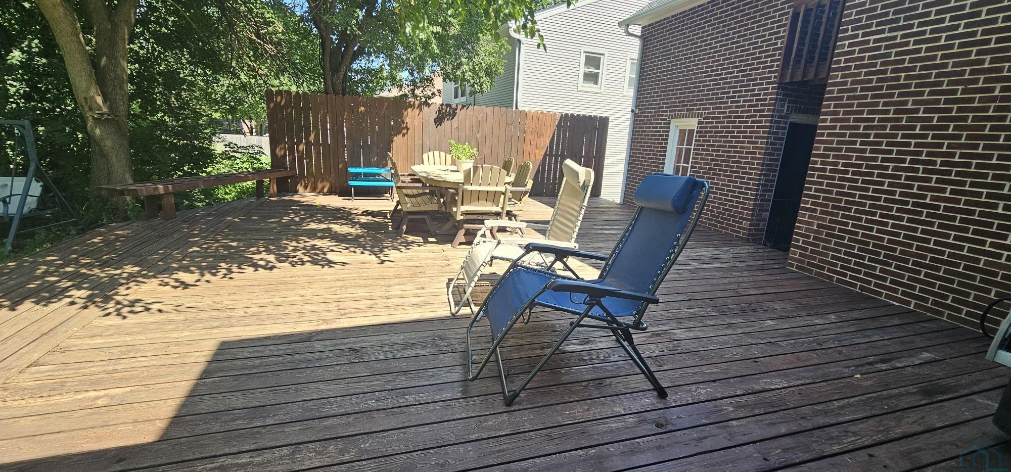 MLS #833694