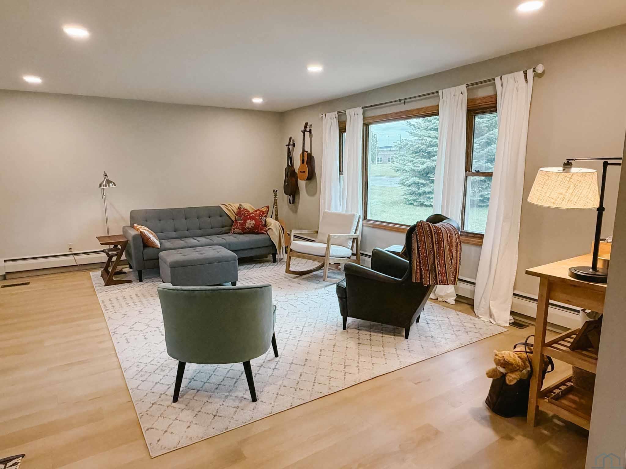MLS #833695