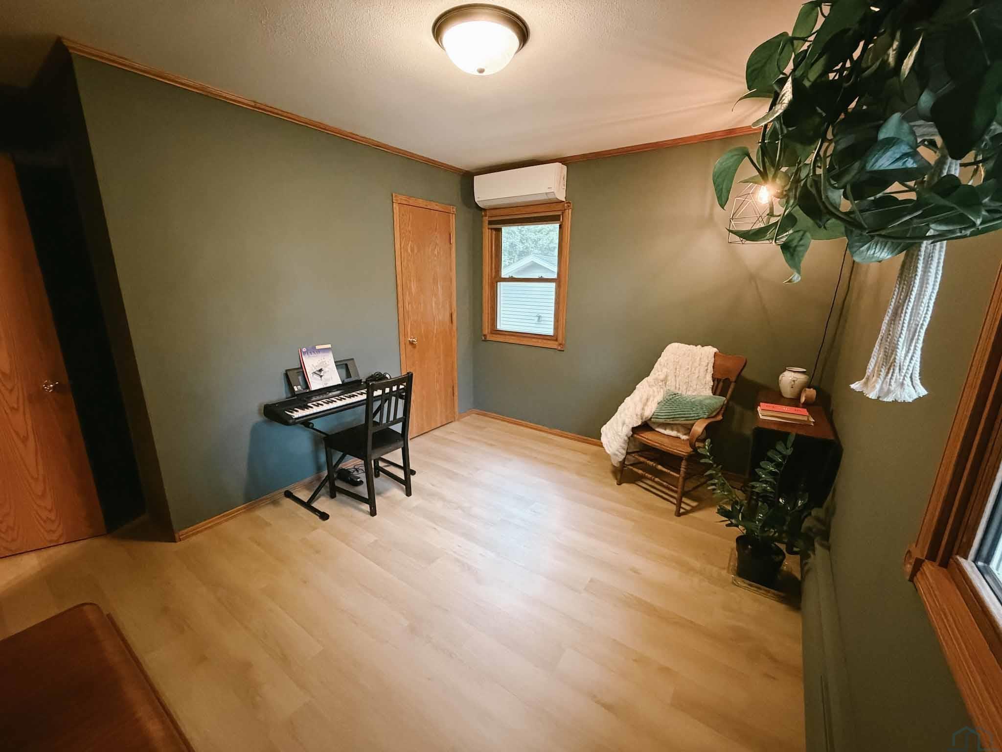 MLS #833695