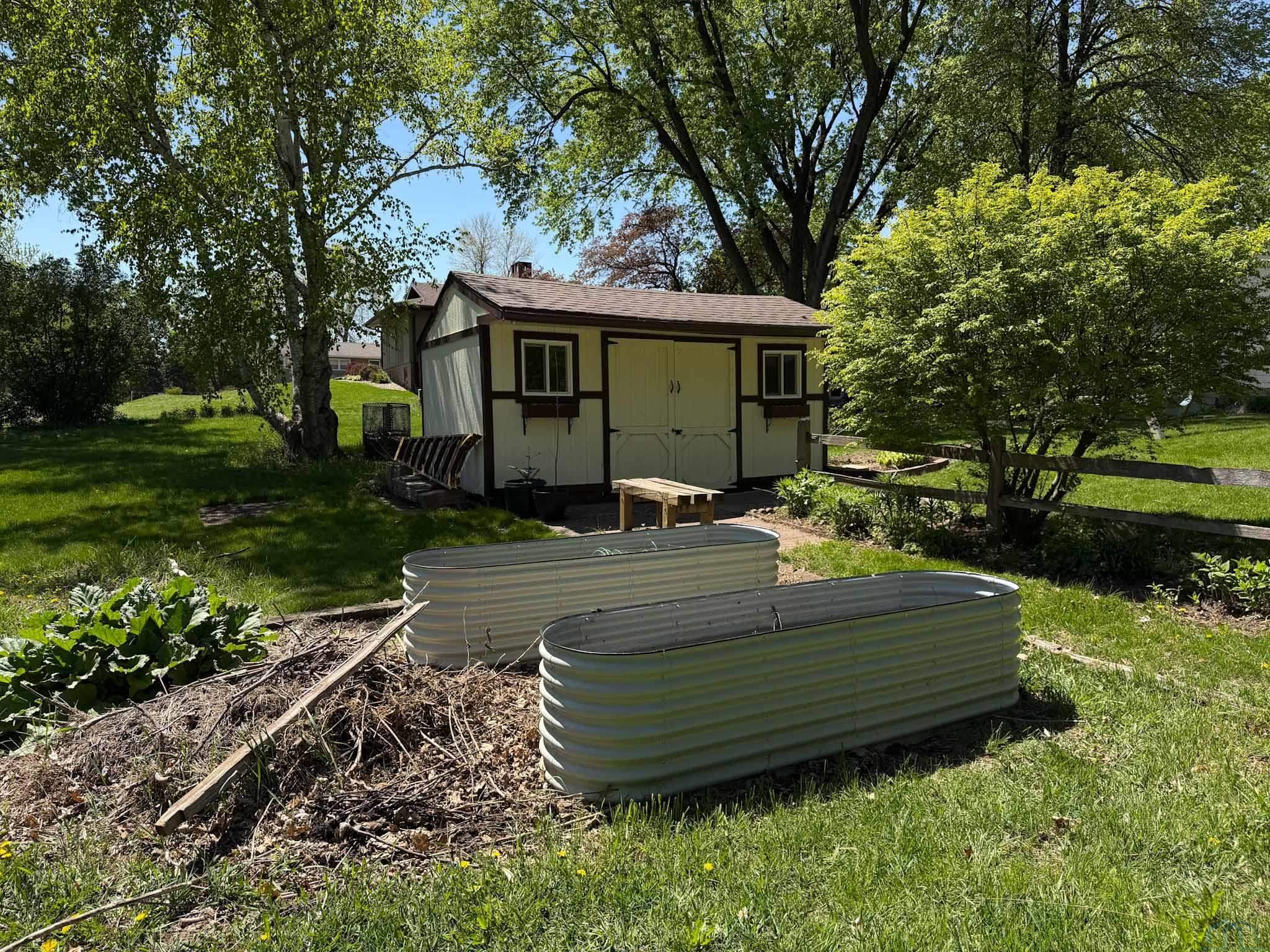 MLS #833695