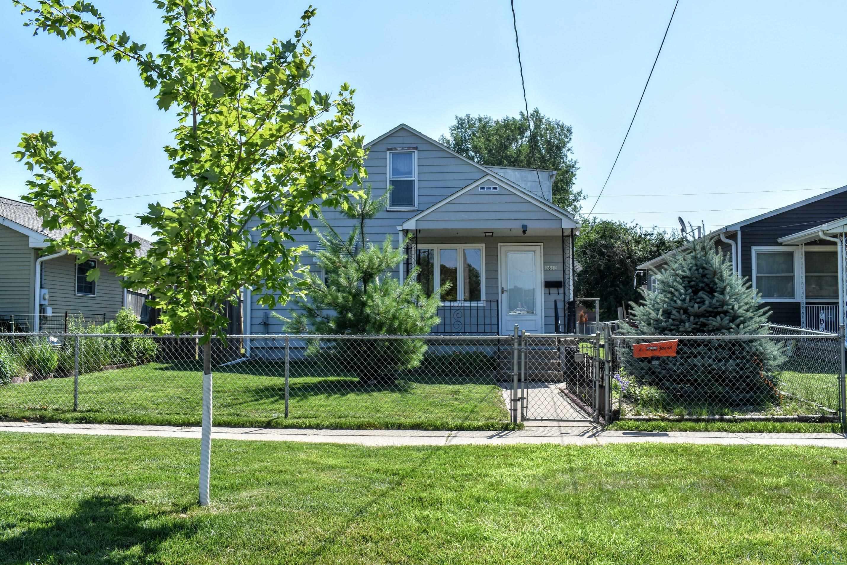 2612 Center Street, Sioux City, IA 51103 