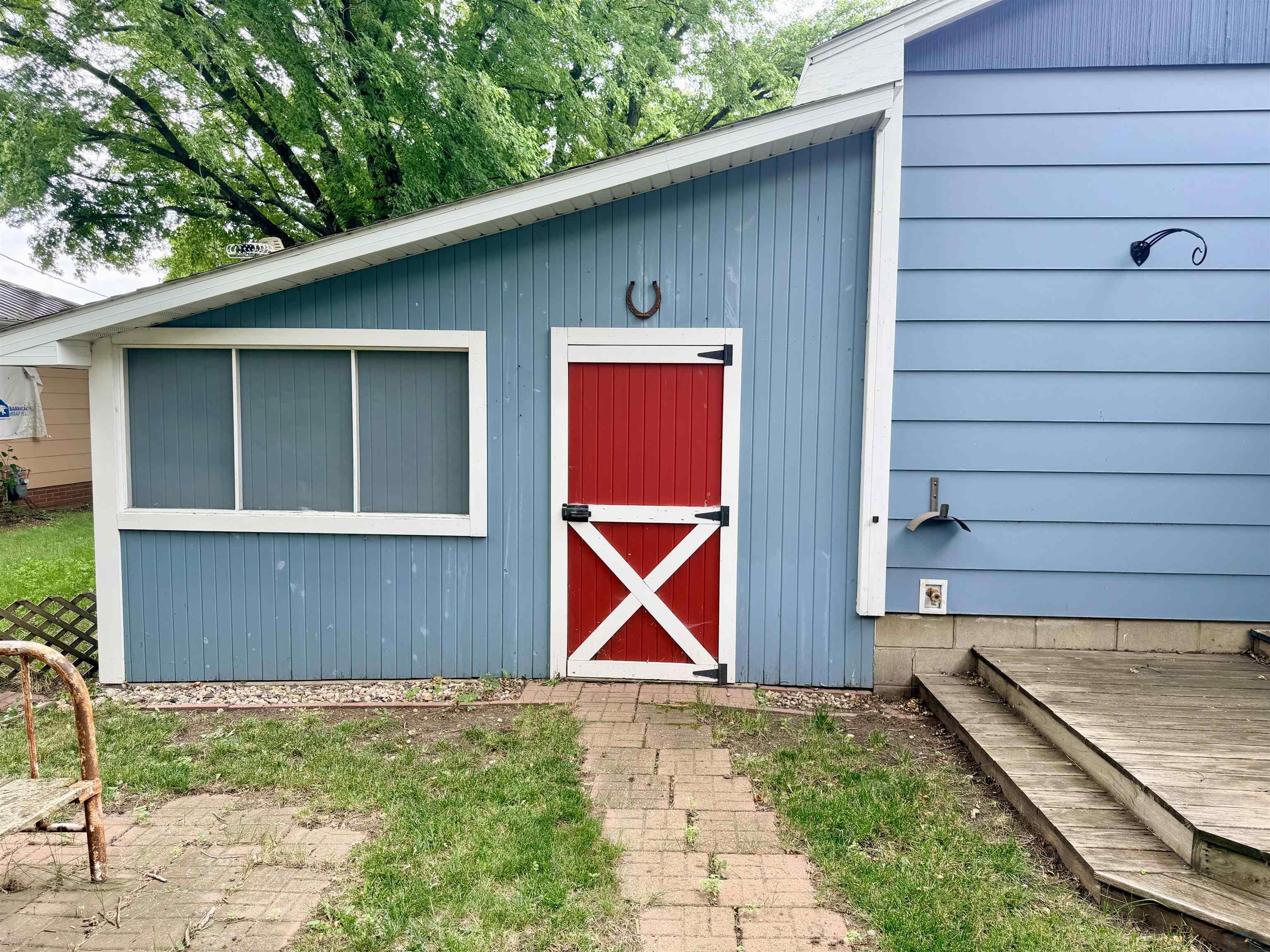 MLS #833705