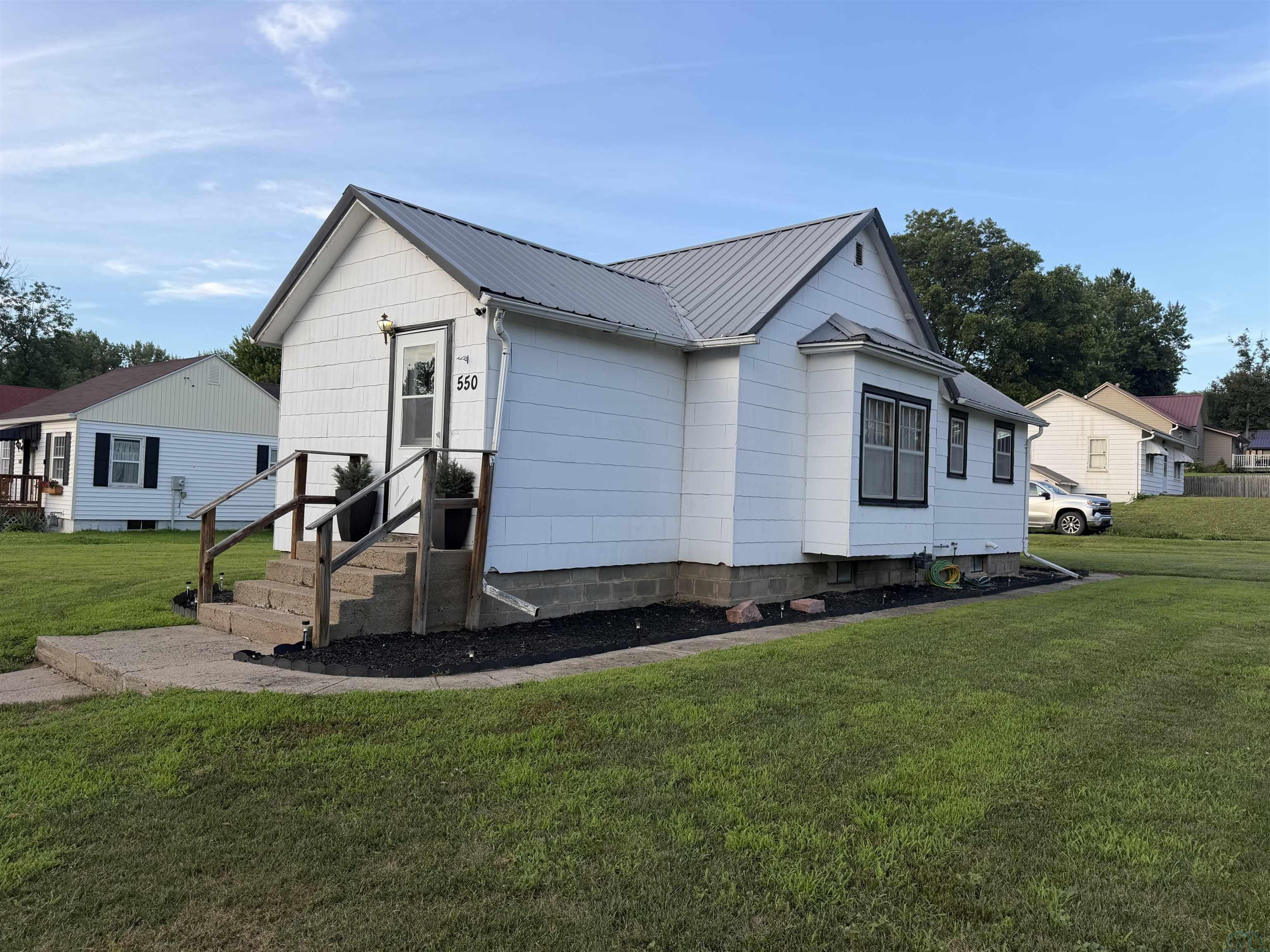 550 6th St S, Akron, IA 51001 