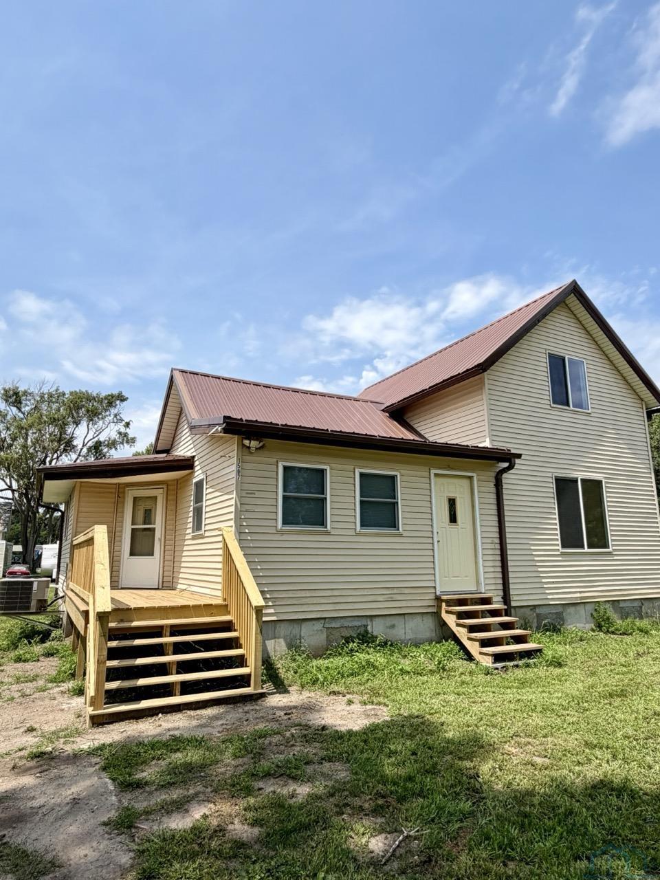 1507 Ave F, Hawarden, Northwest Iowa, photo 2
