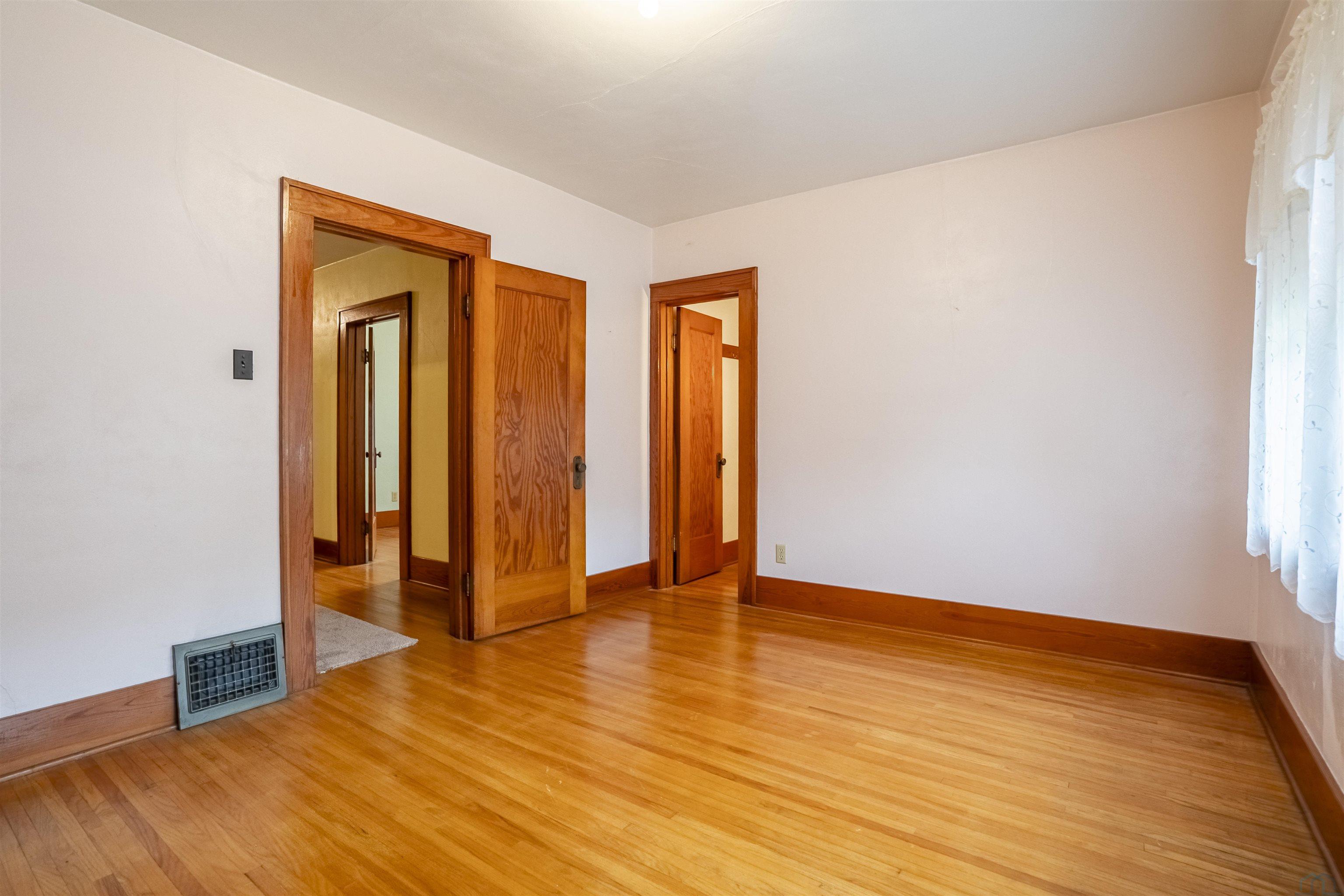 MLS #833751