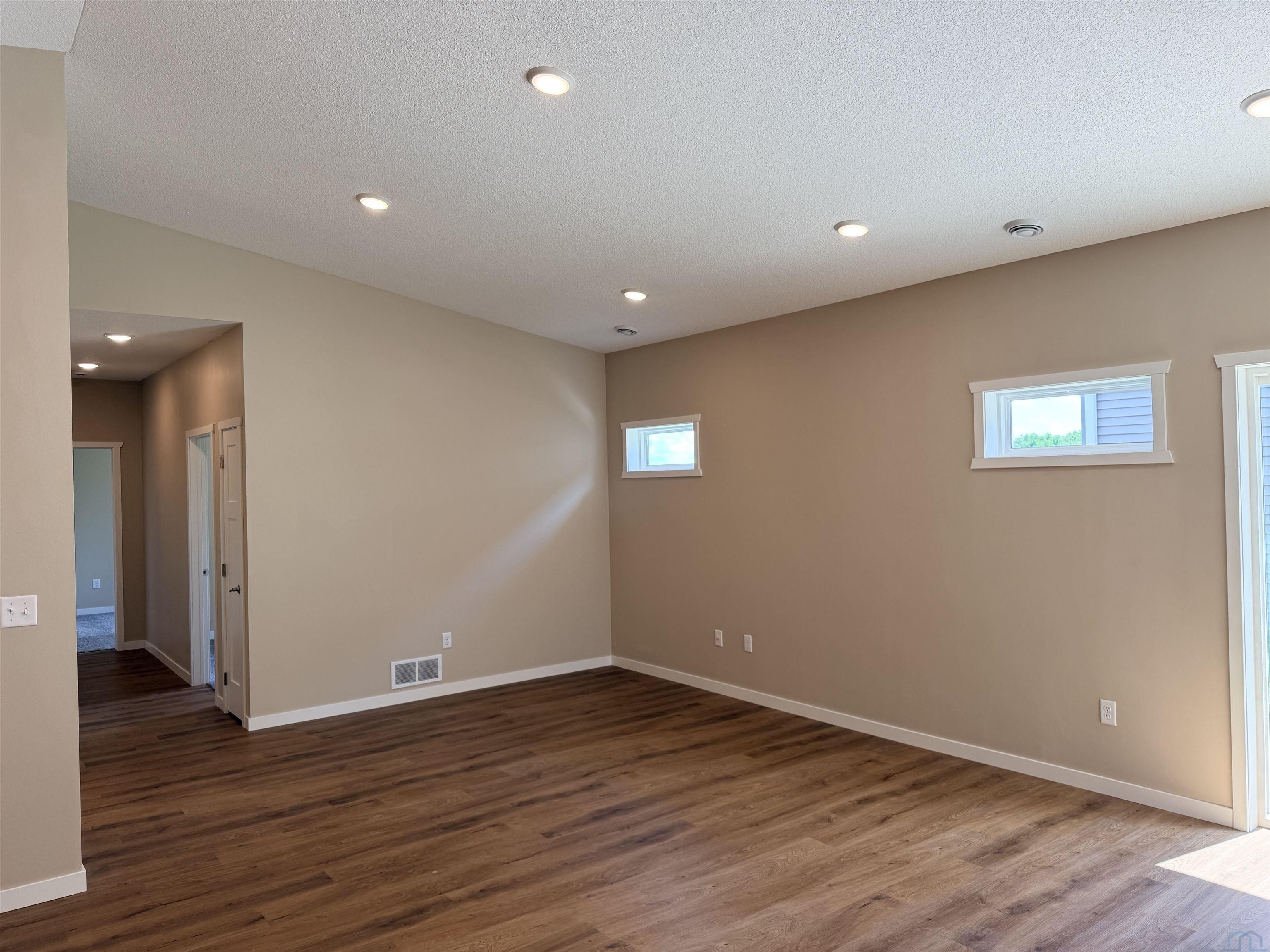 MLS #833754