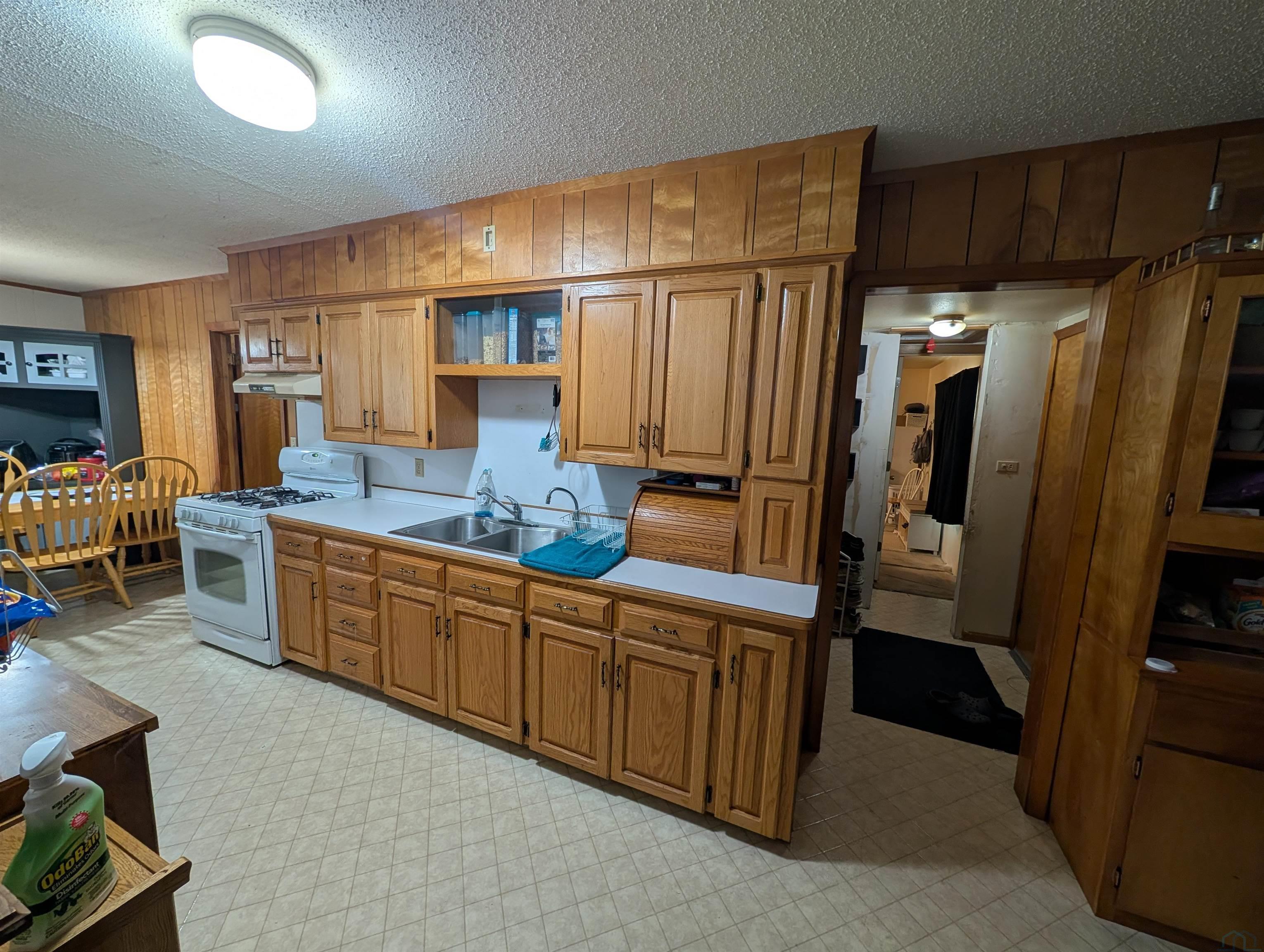 MLS #833775