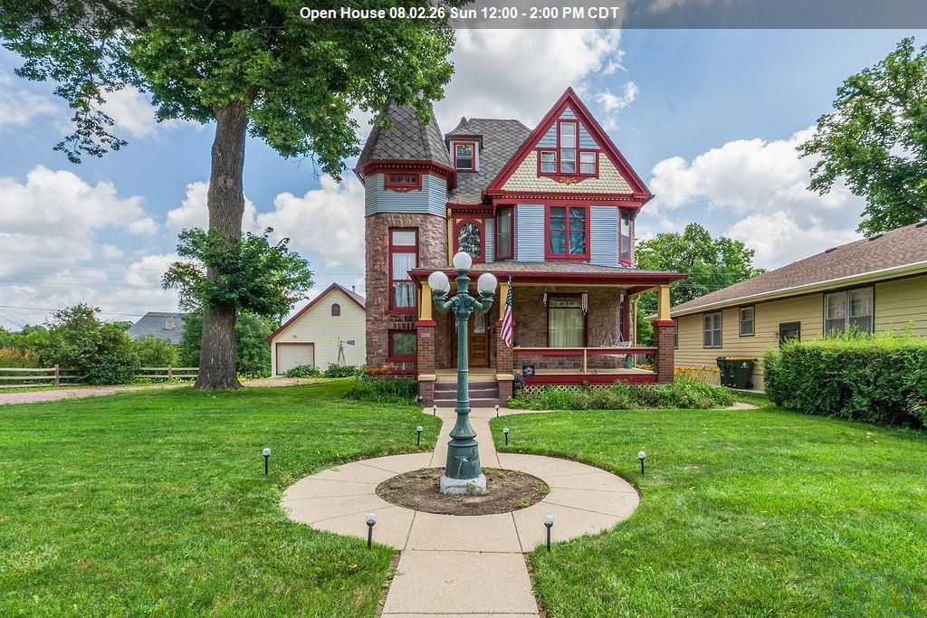 2216 JACKSON ST, Sioux City, IA 51104 