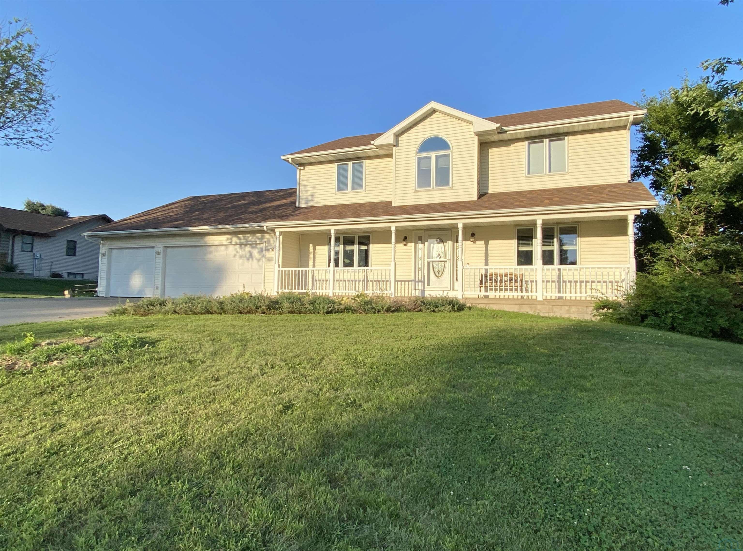 16744 Le'Land Dr, LeMars, IA 51031 