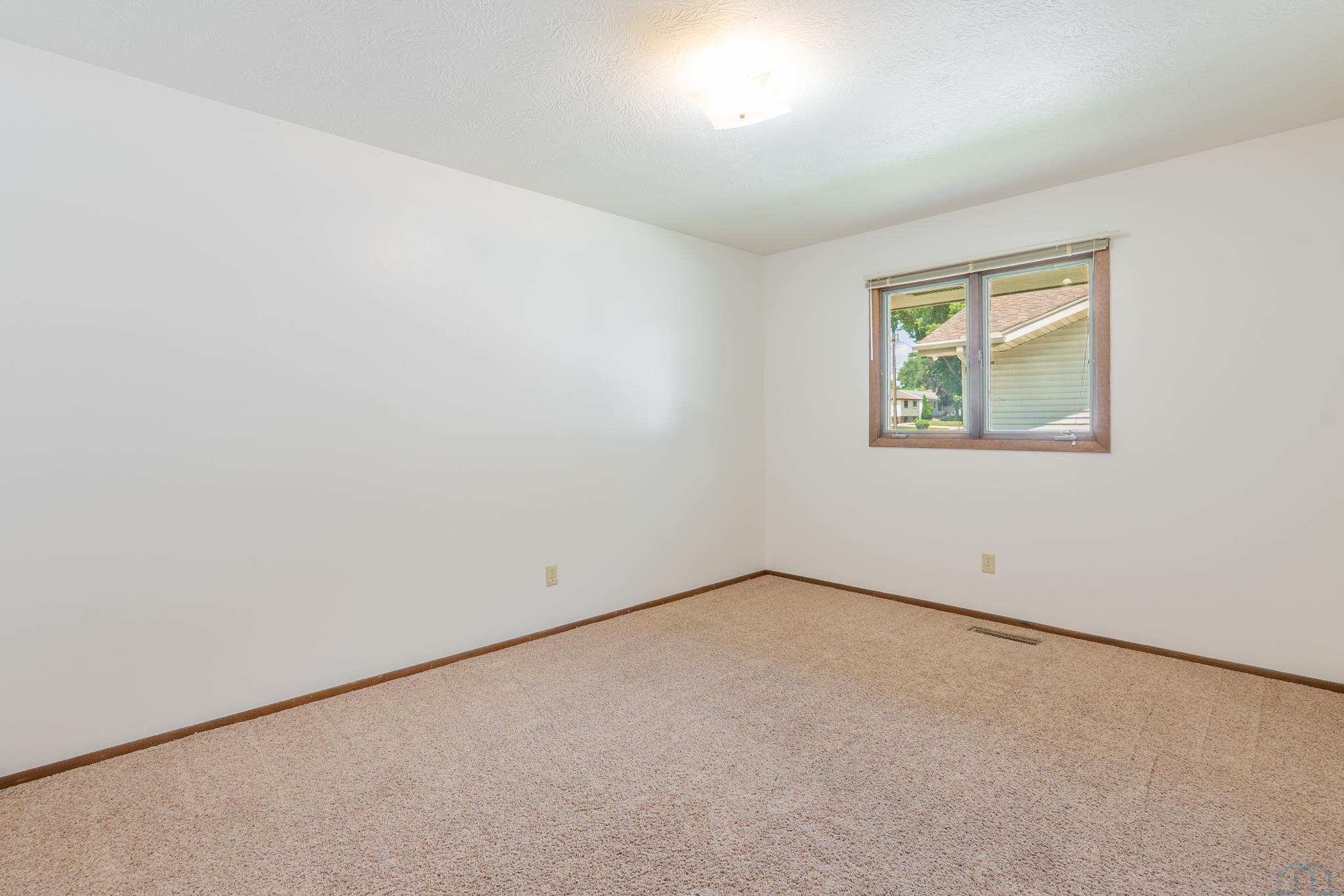 MLS #833900