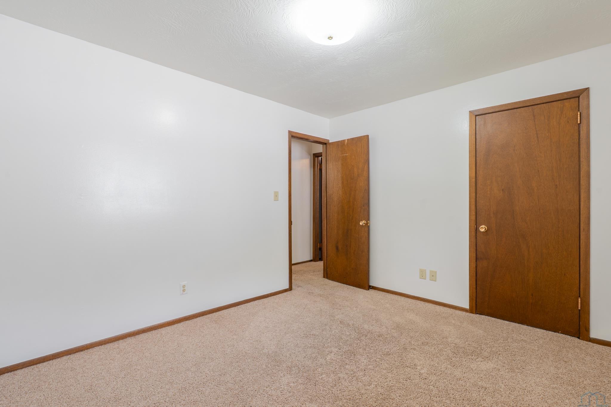 MLS #833900