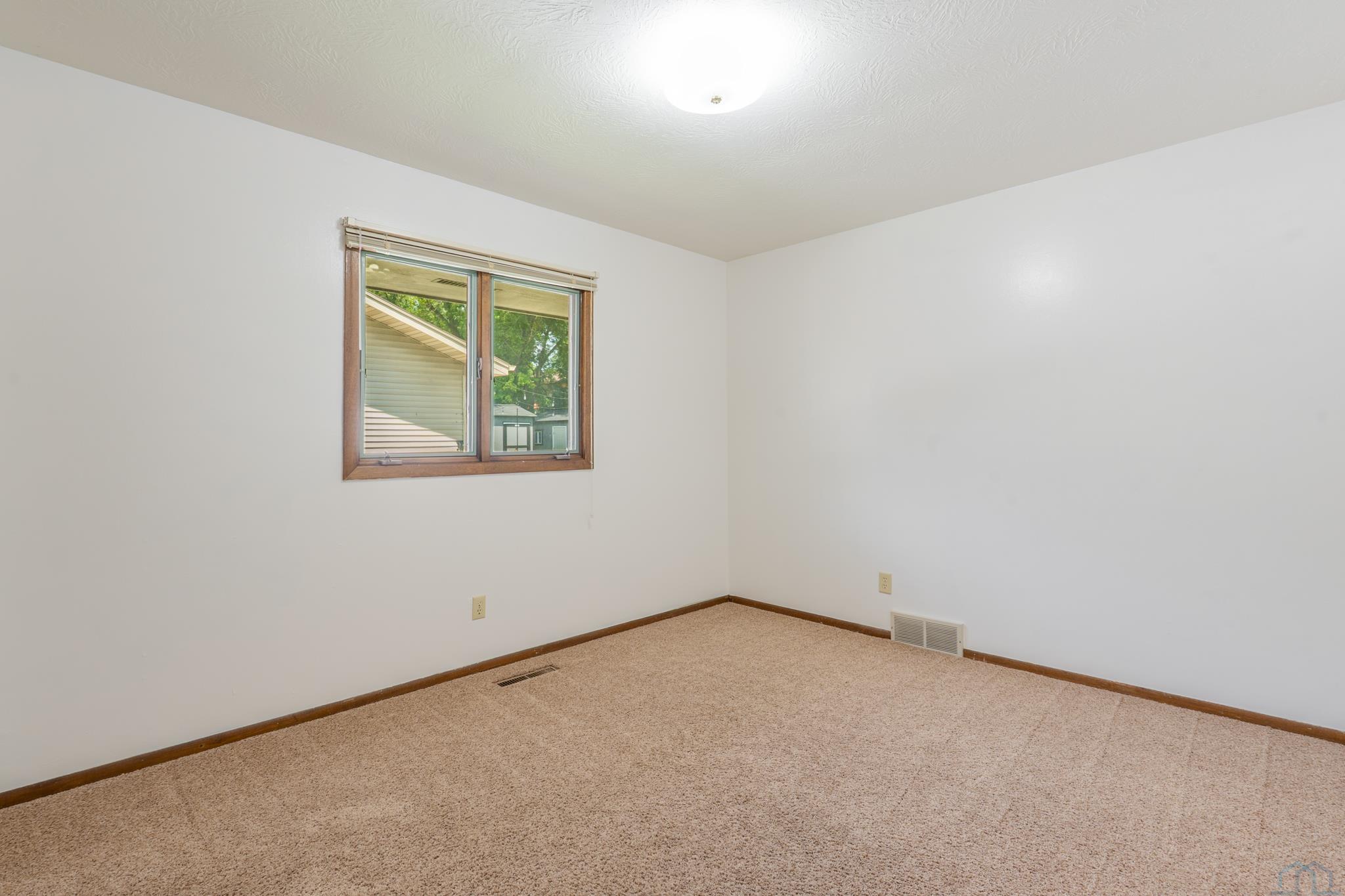 MLS #833900