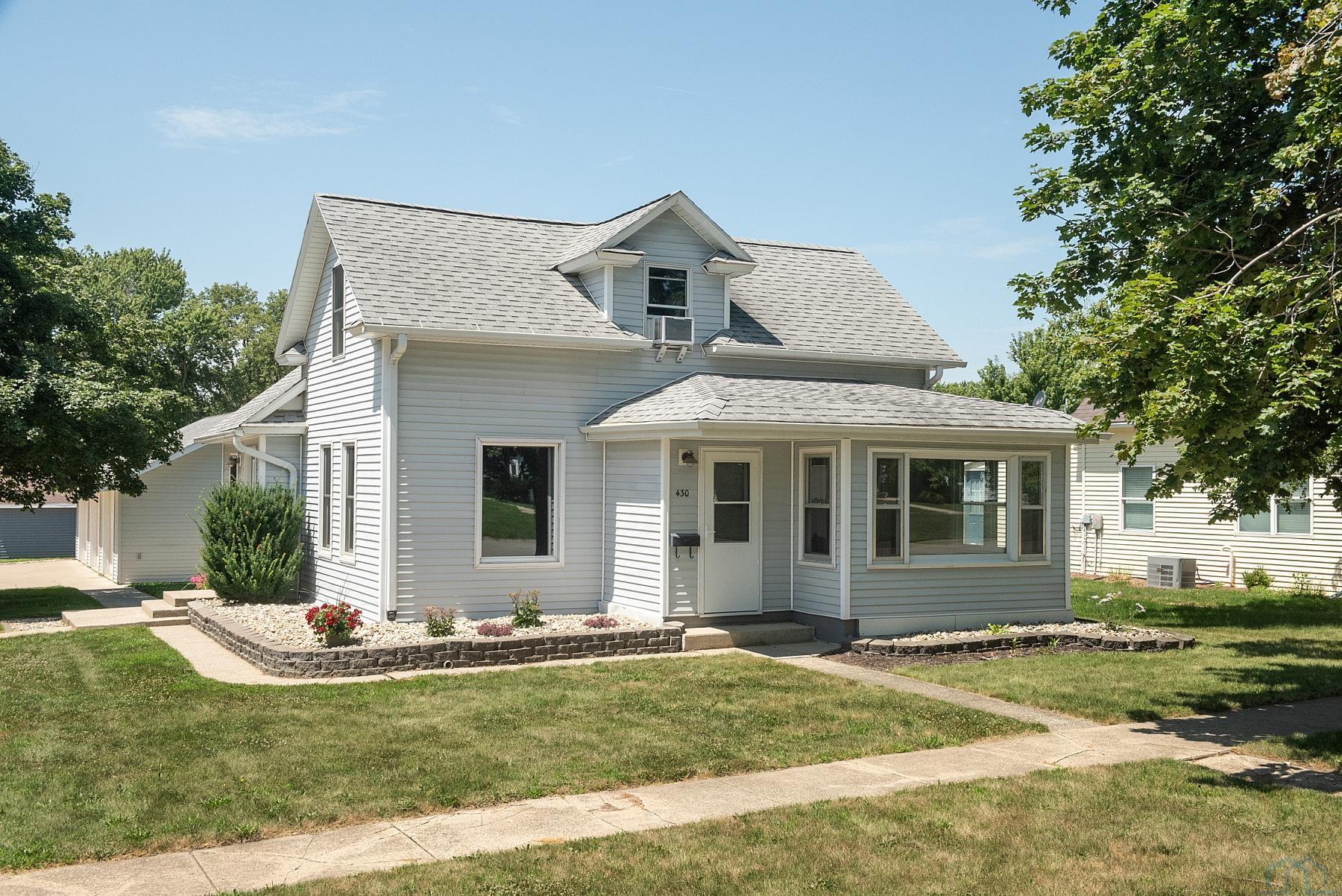 430 ARIZONA AVE SW						  						 , Orange City						 , IA						  51041						  
