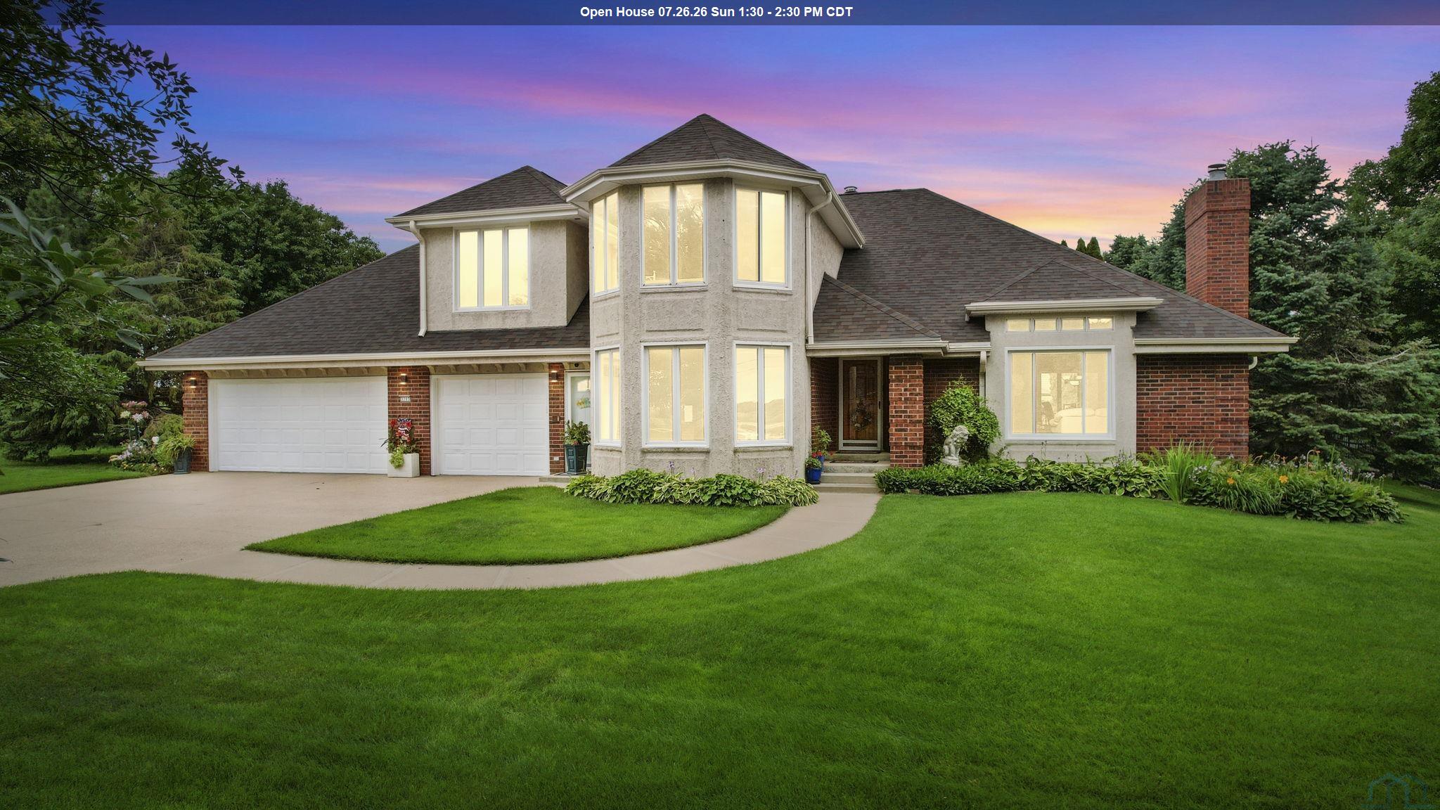 3703 Woodbine Rd, Sioux City, IA 51106 