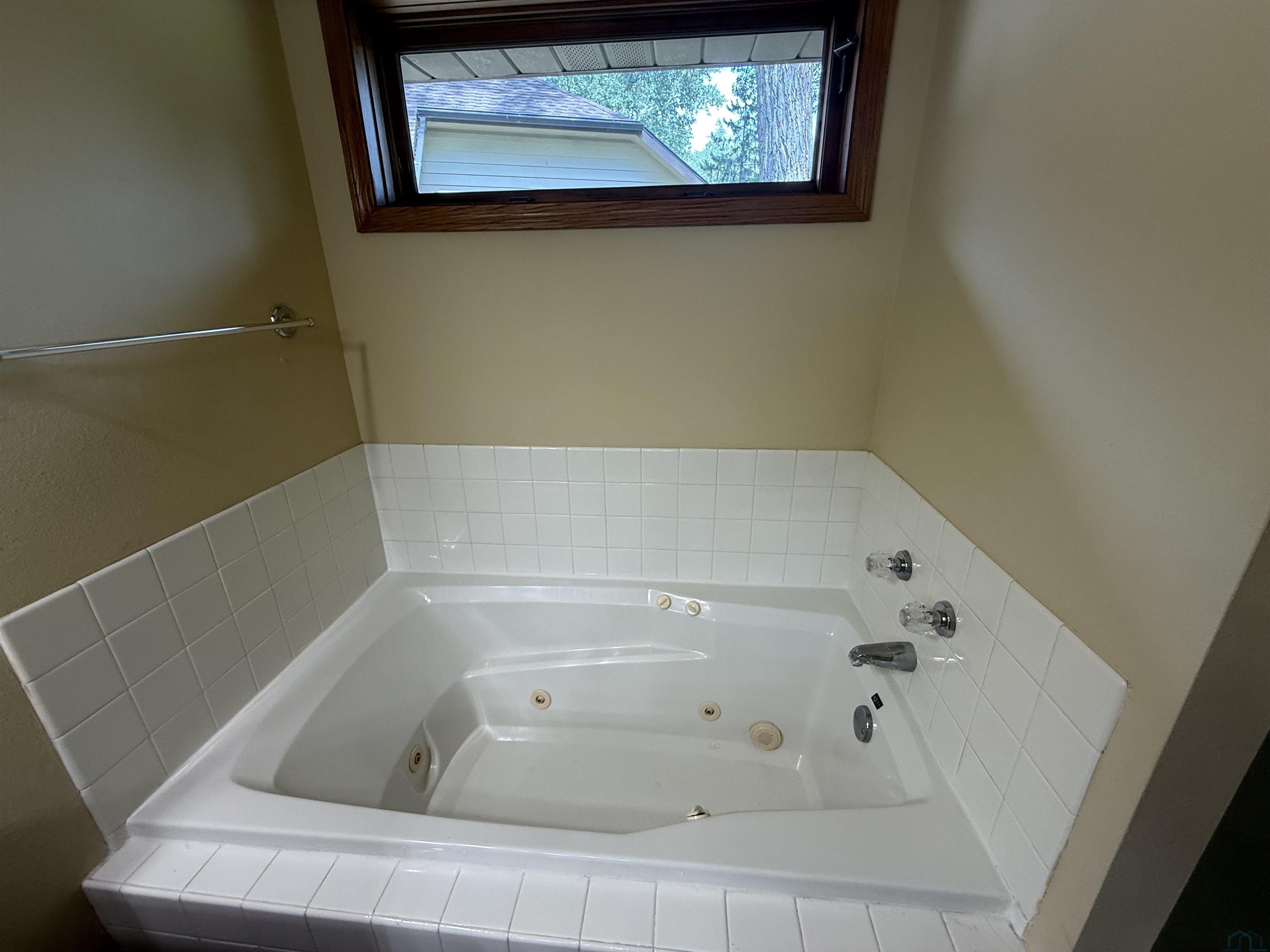 MLS #833937