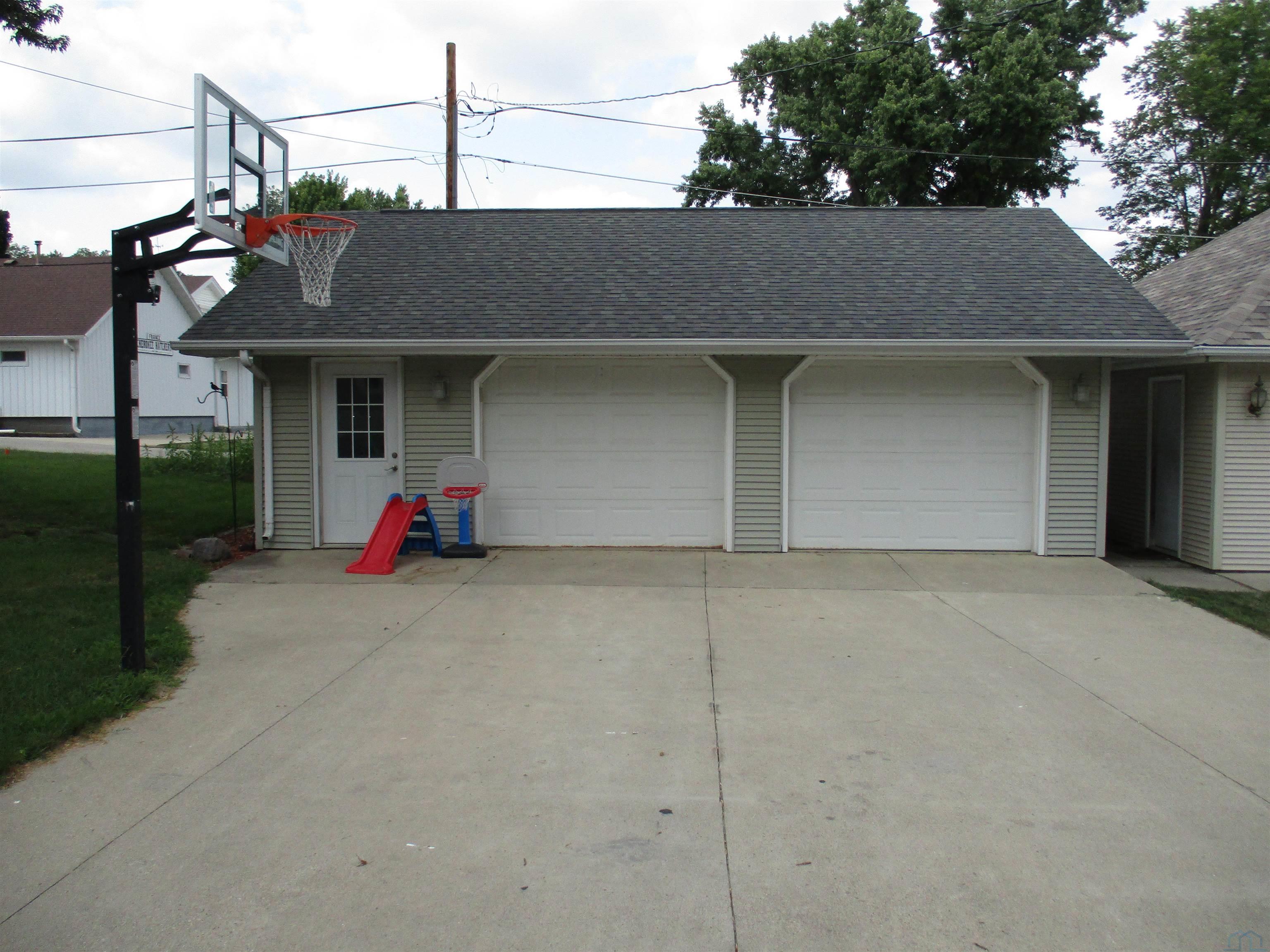 MLS #833942