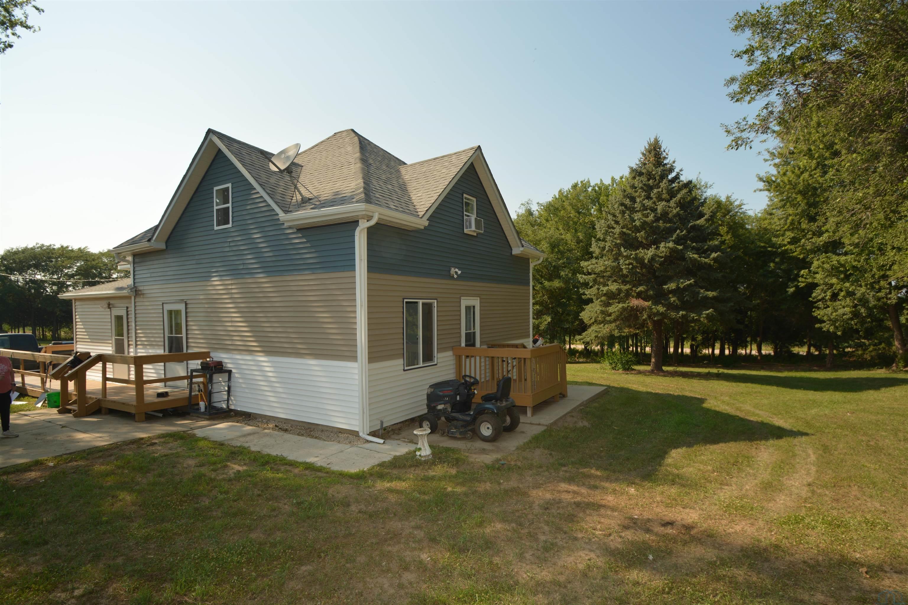 58950 859 Rd, Emerson, NE 68733 