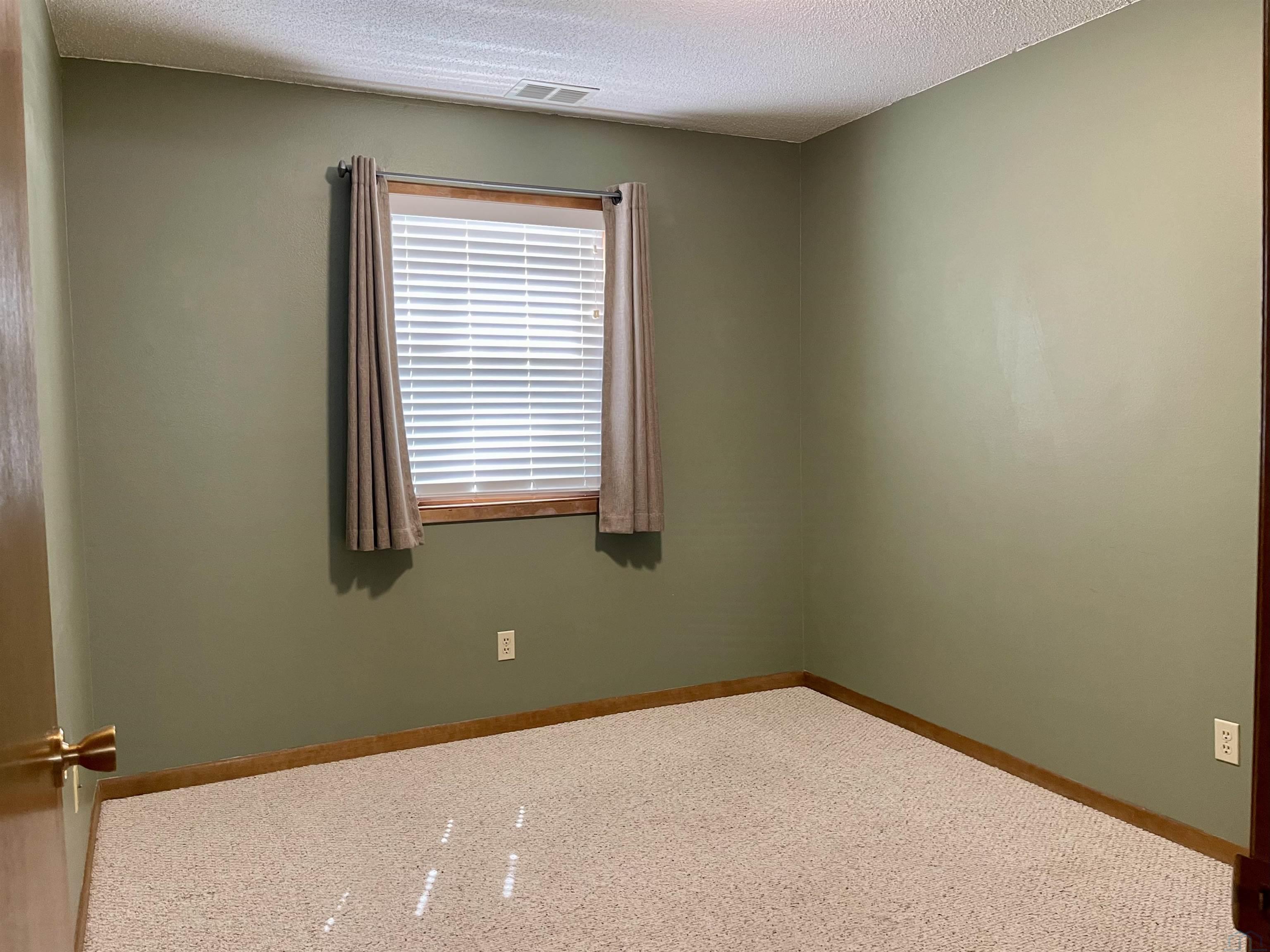 MLS #833947