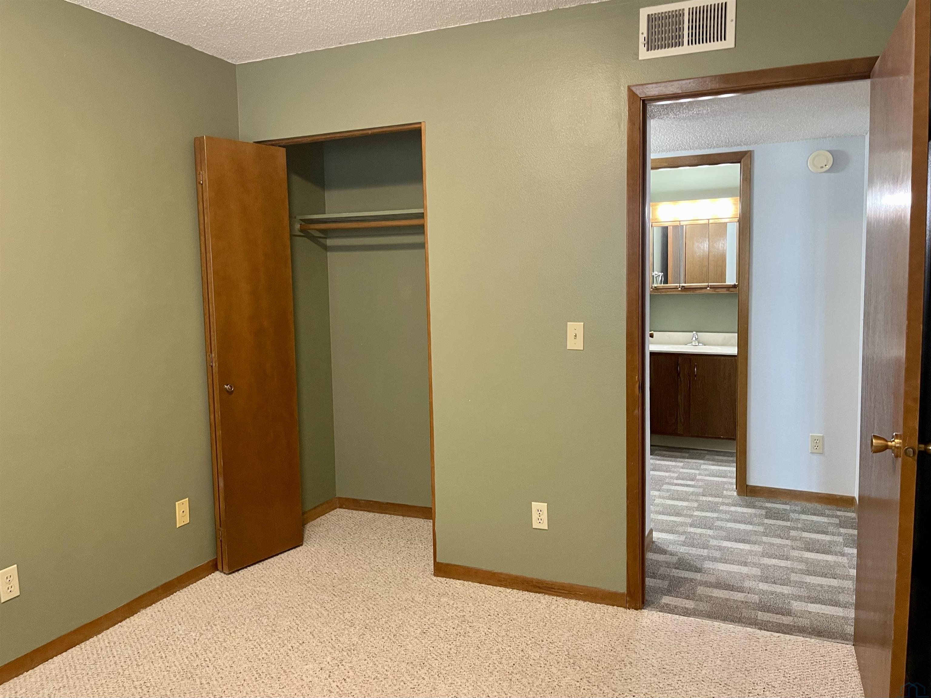 MLS #833947