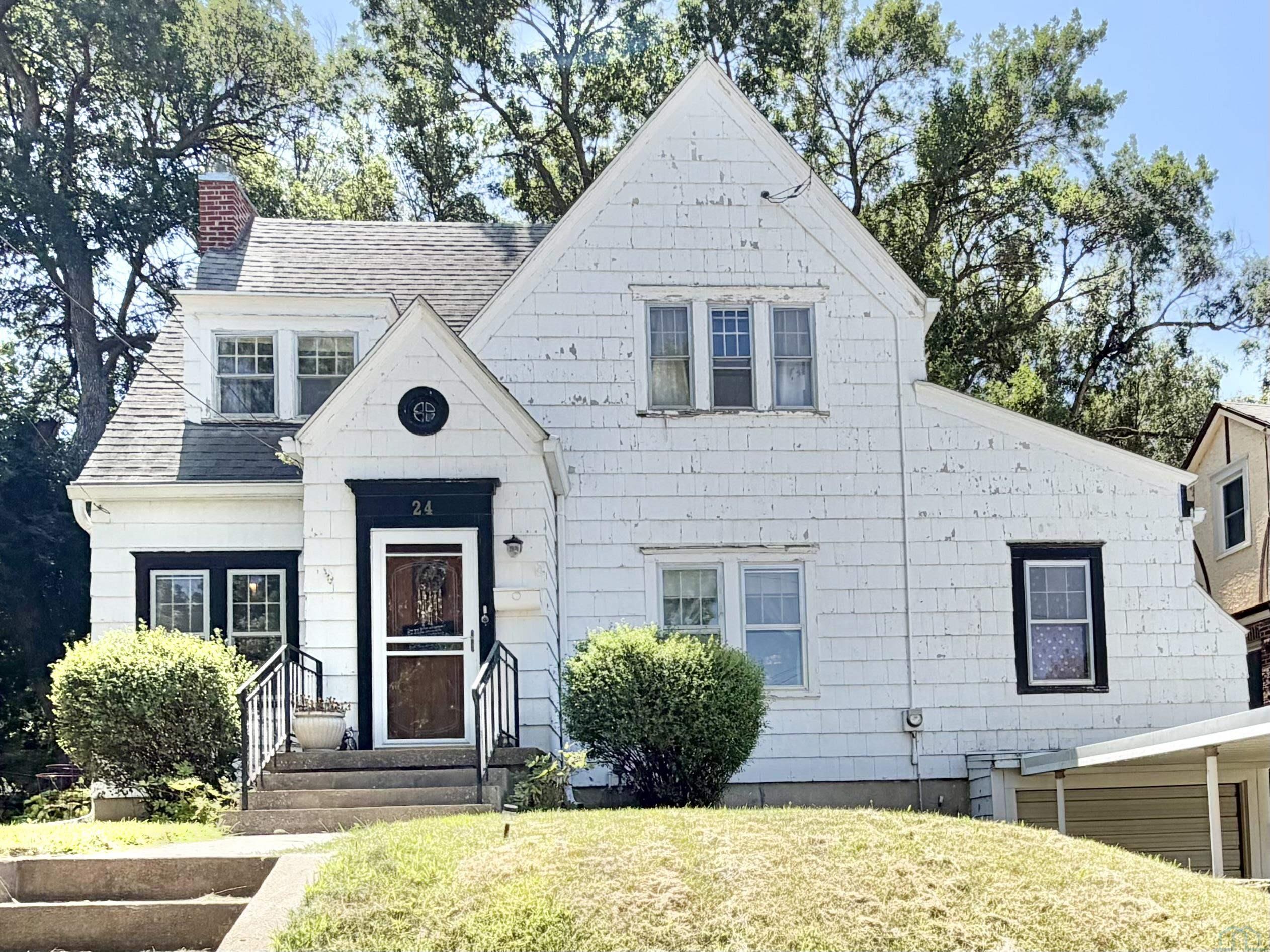 24 Congress Ave., Sioux City, IA 51104 
